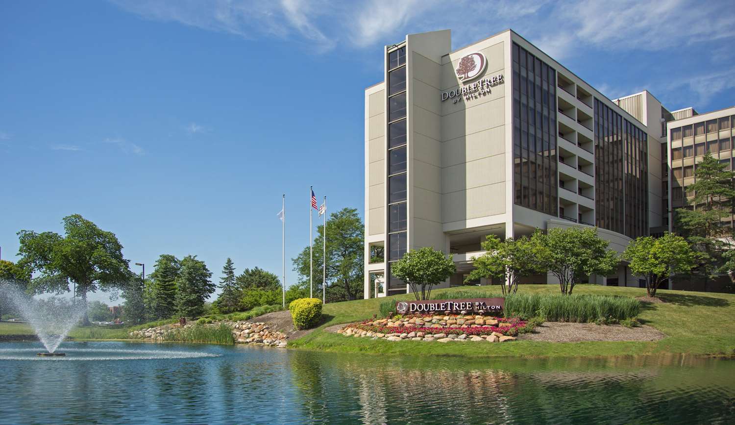 DoubleTree by Hilton Chicago - Oak Brook 1