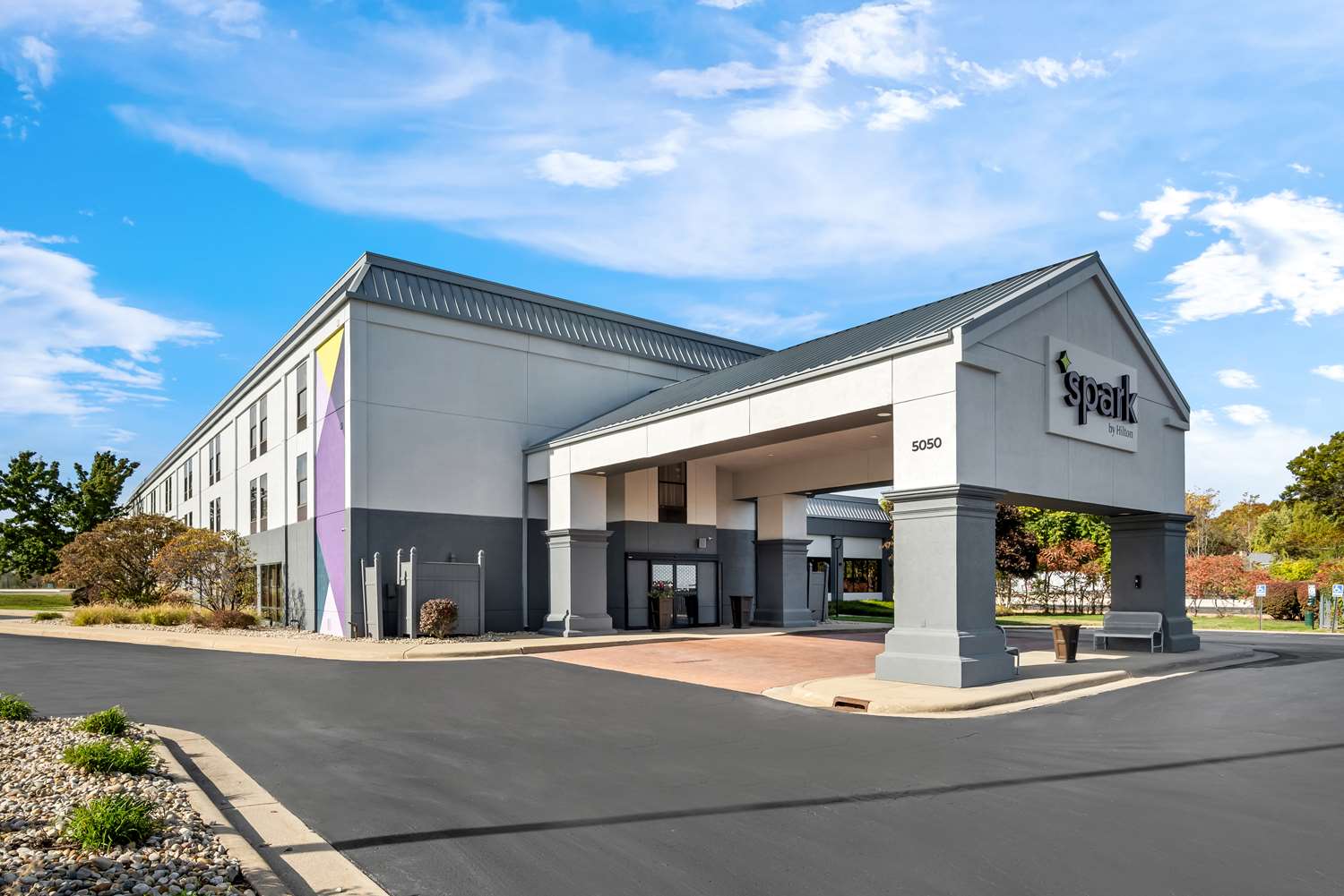 Spark By Hilton Stevensville 1