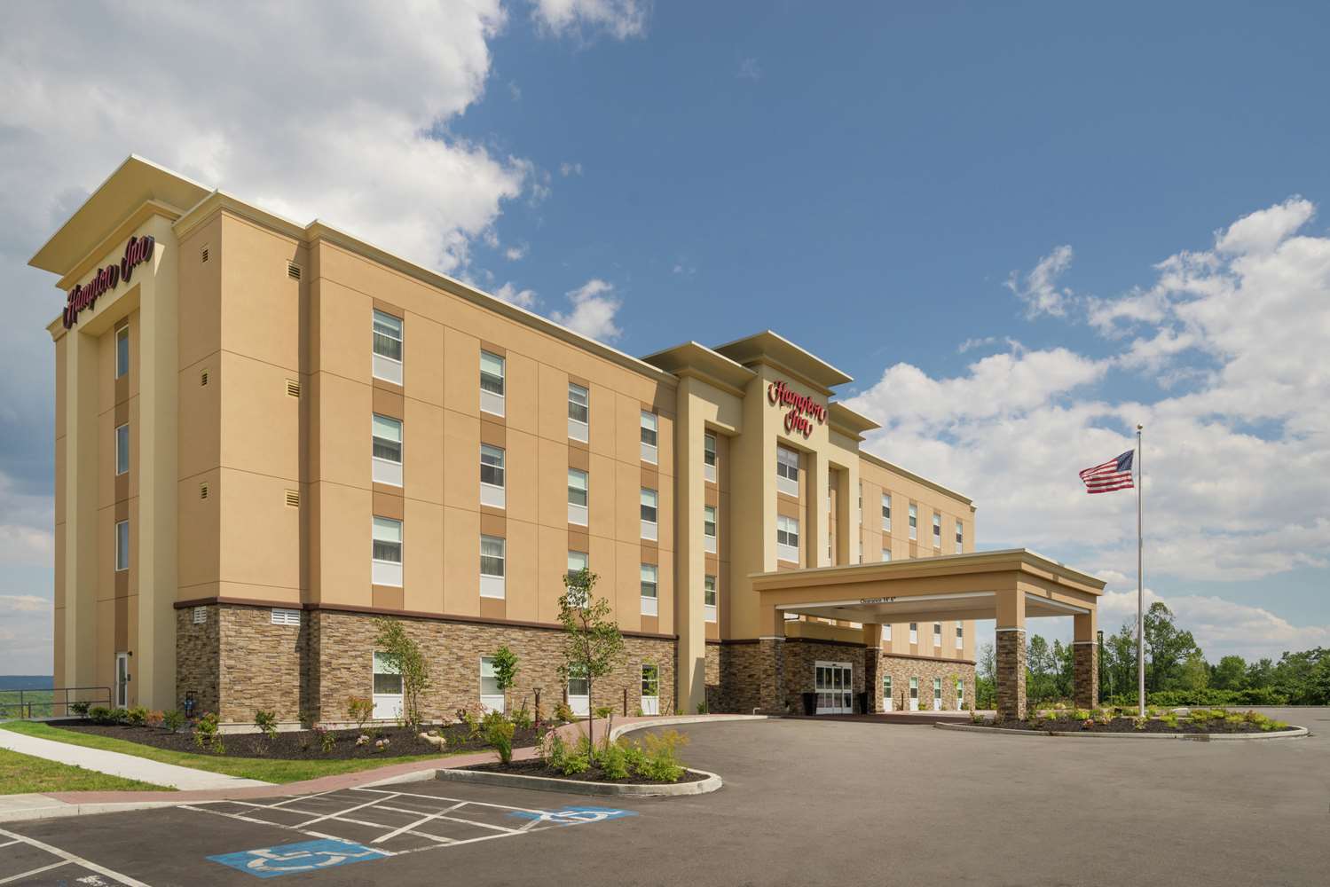 Hampton Inn by Hilton Oxford, ME 2