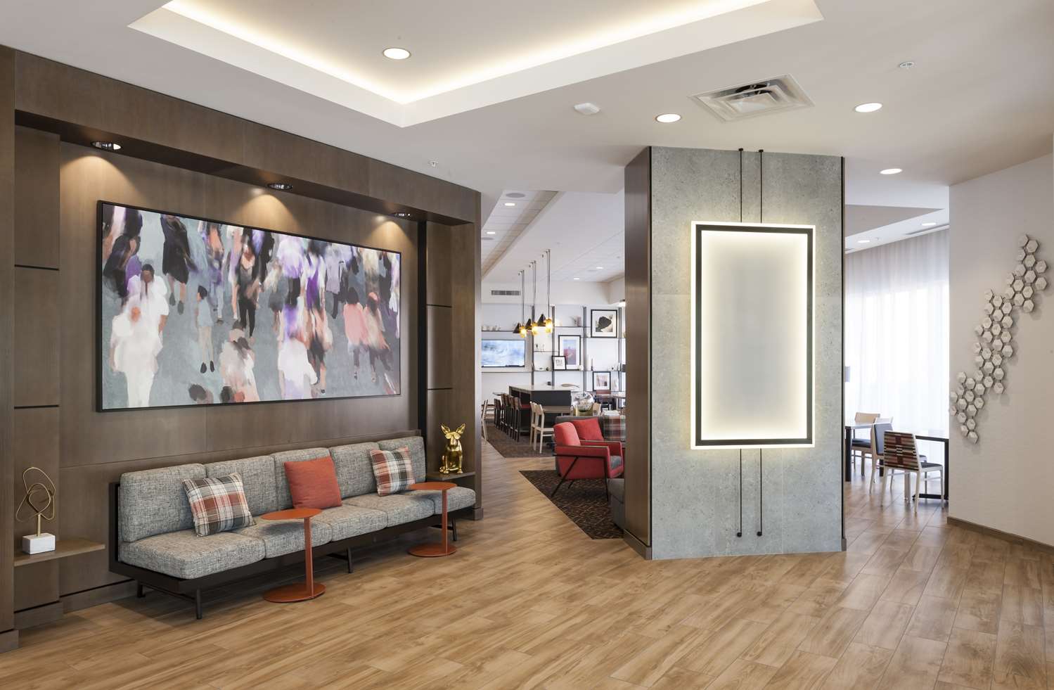 Hampton Inn & Suites Phoenix Downtown 2