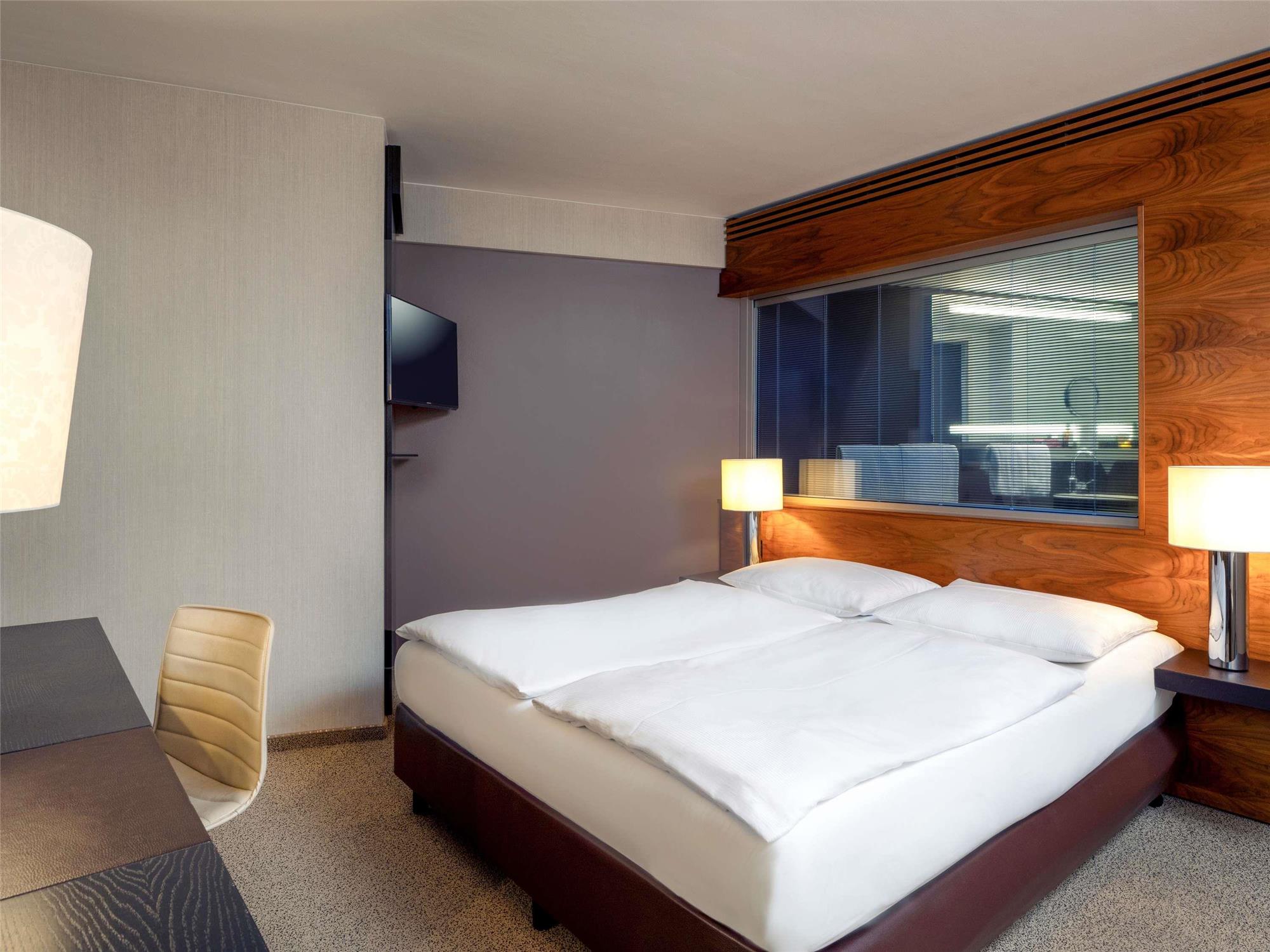 Movenpick Hotel Hamburg 2