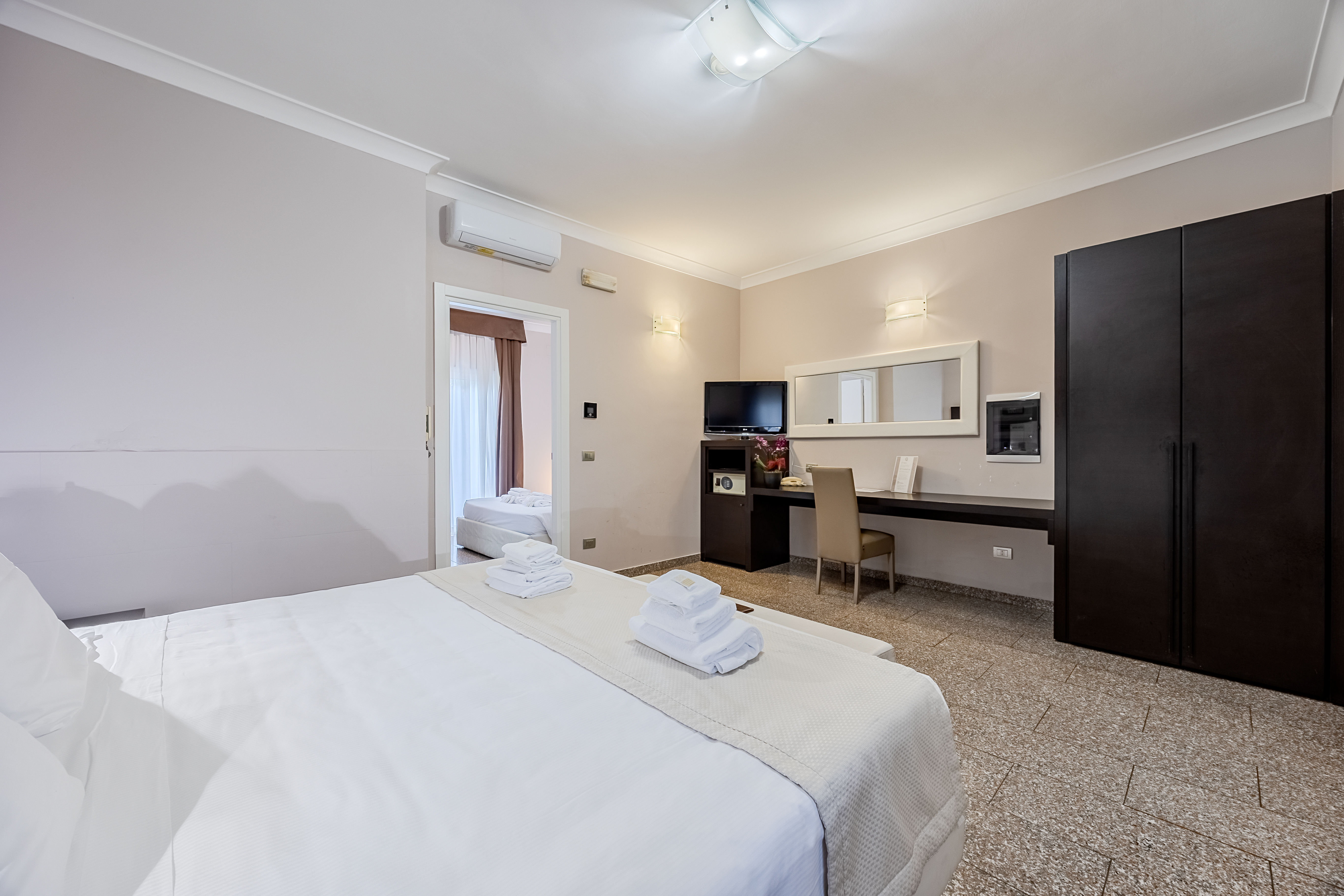 EH Suites Rome Airport Euro House Hotels 2