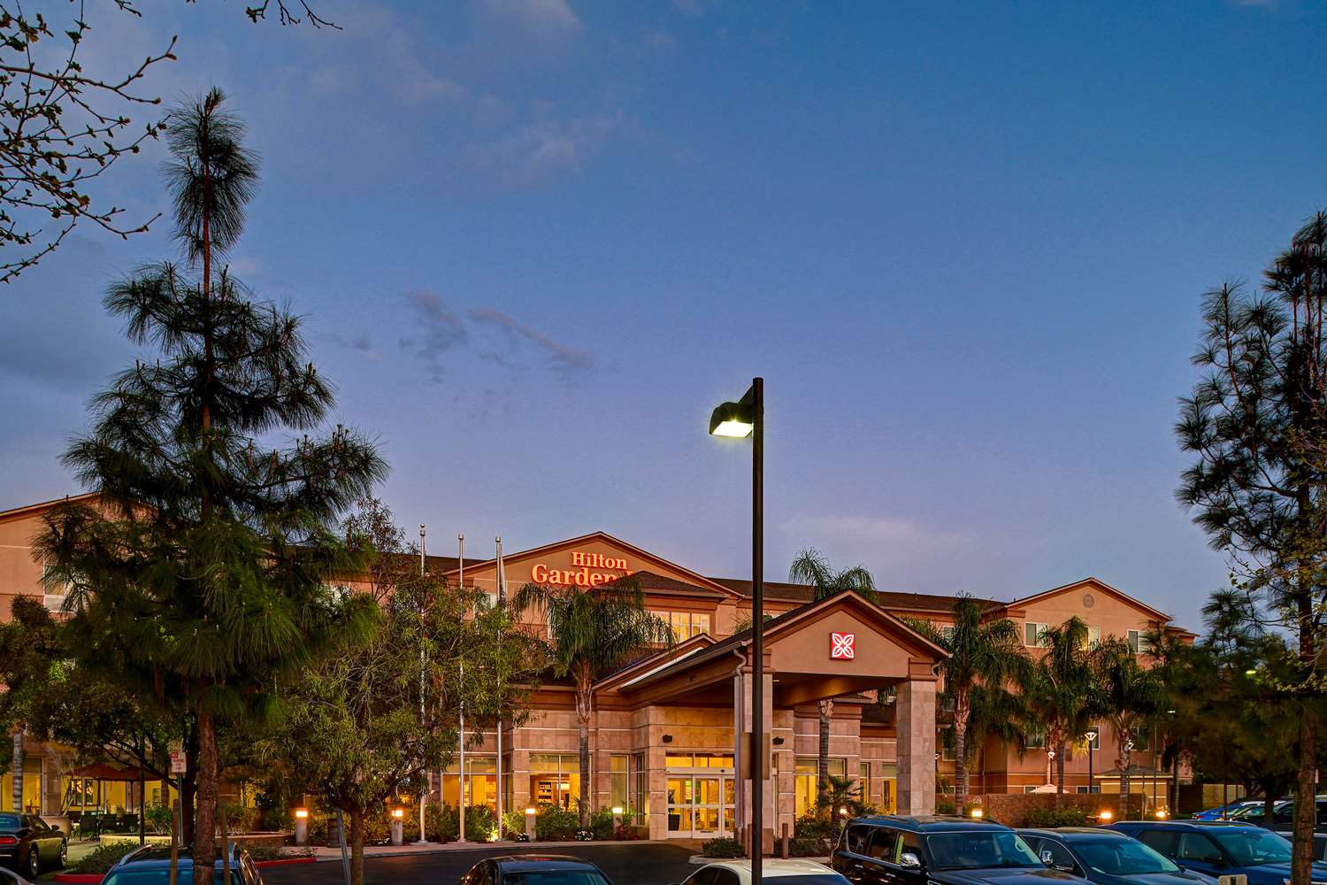 Hilton Garden Inn San Bernardino 2