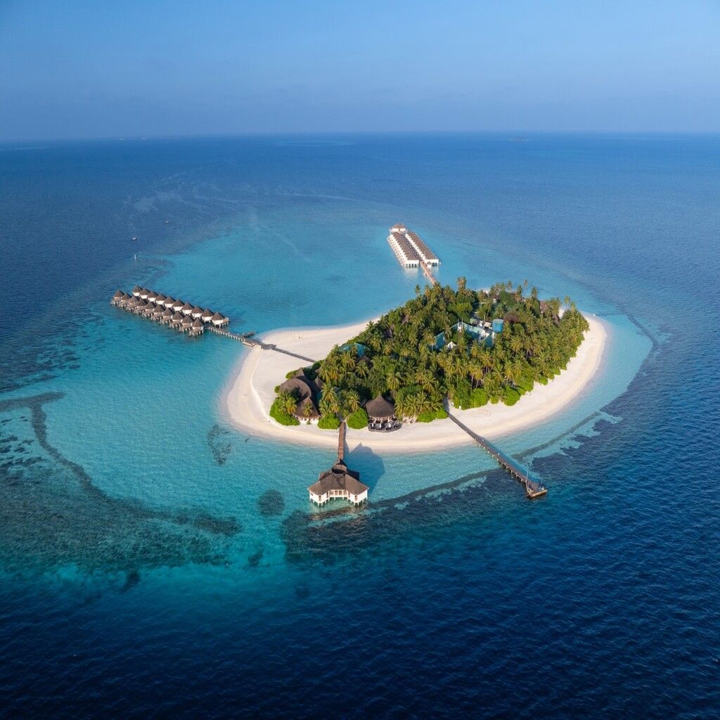 Angaga Island Resort and Spa 1