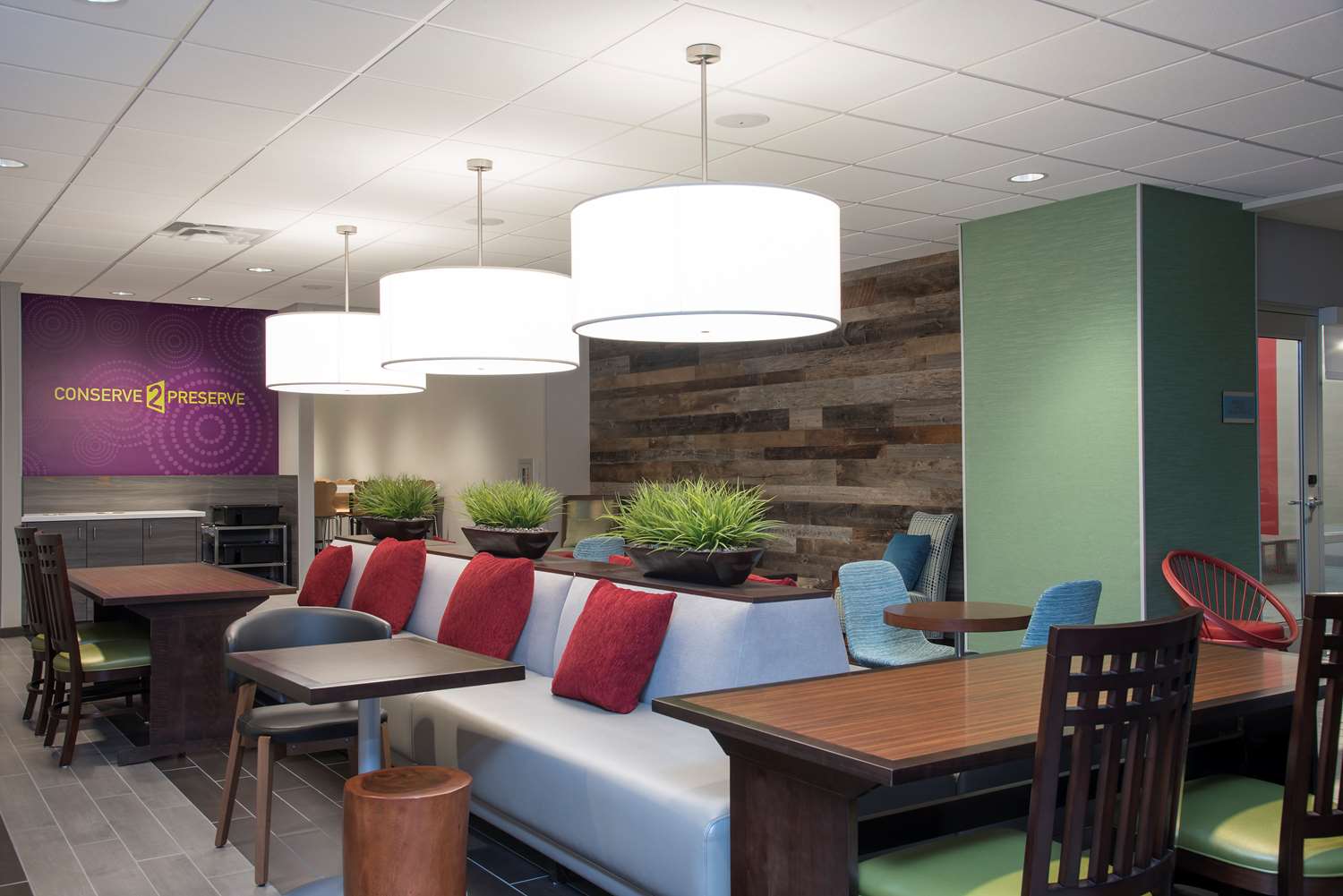 Home2 Suites by Hilton Indianapolis Downtown Indianapolis 2