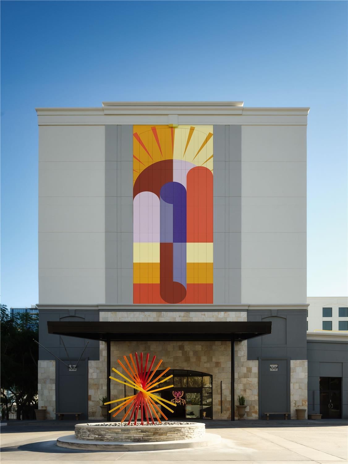 Hotel Zessa Orange County Airport, a DoubleTree by Hilton 2