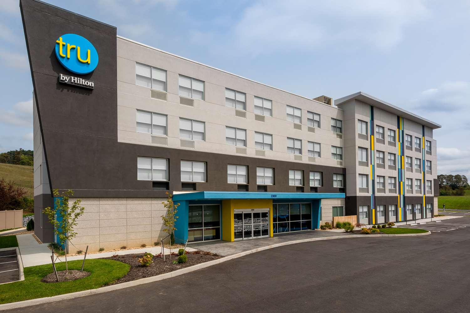 Tru By Hilton Radford 1