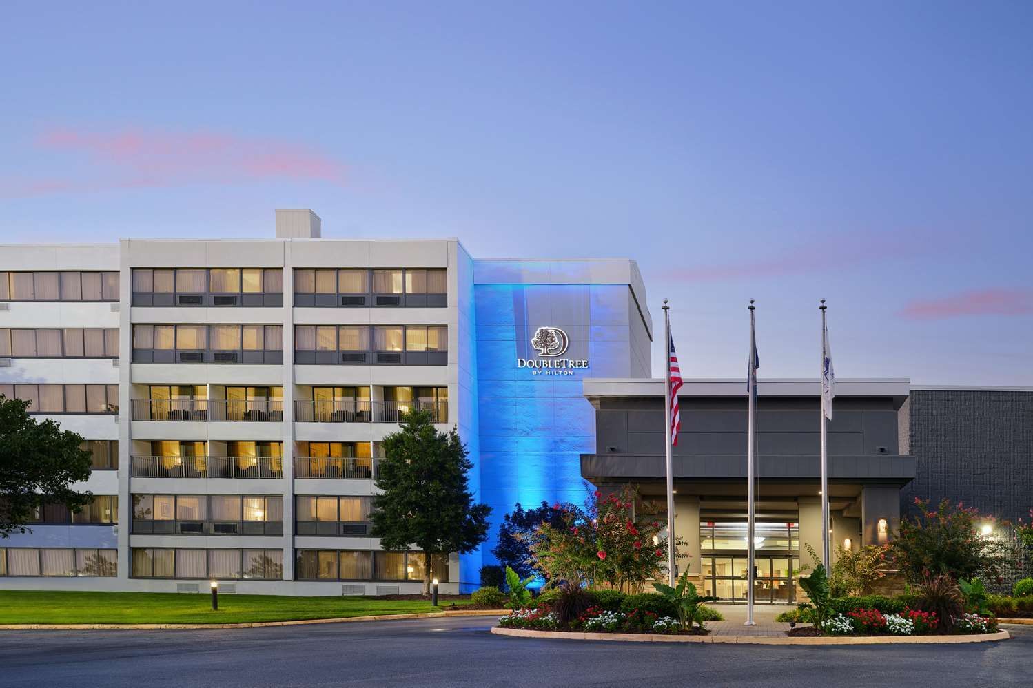 DoubleTree by Hilton Williamsburg 2