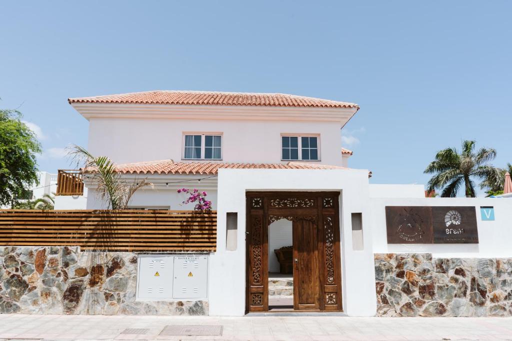 Arena Wave Hostel 1