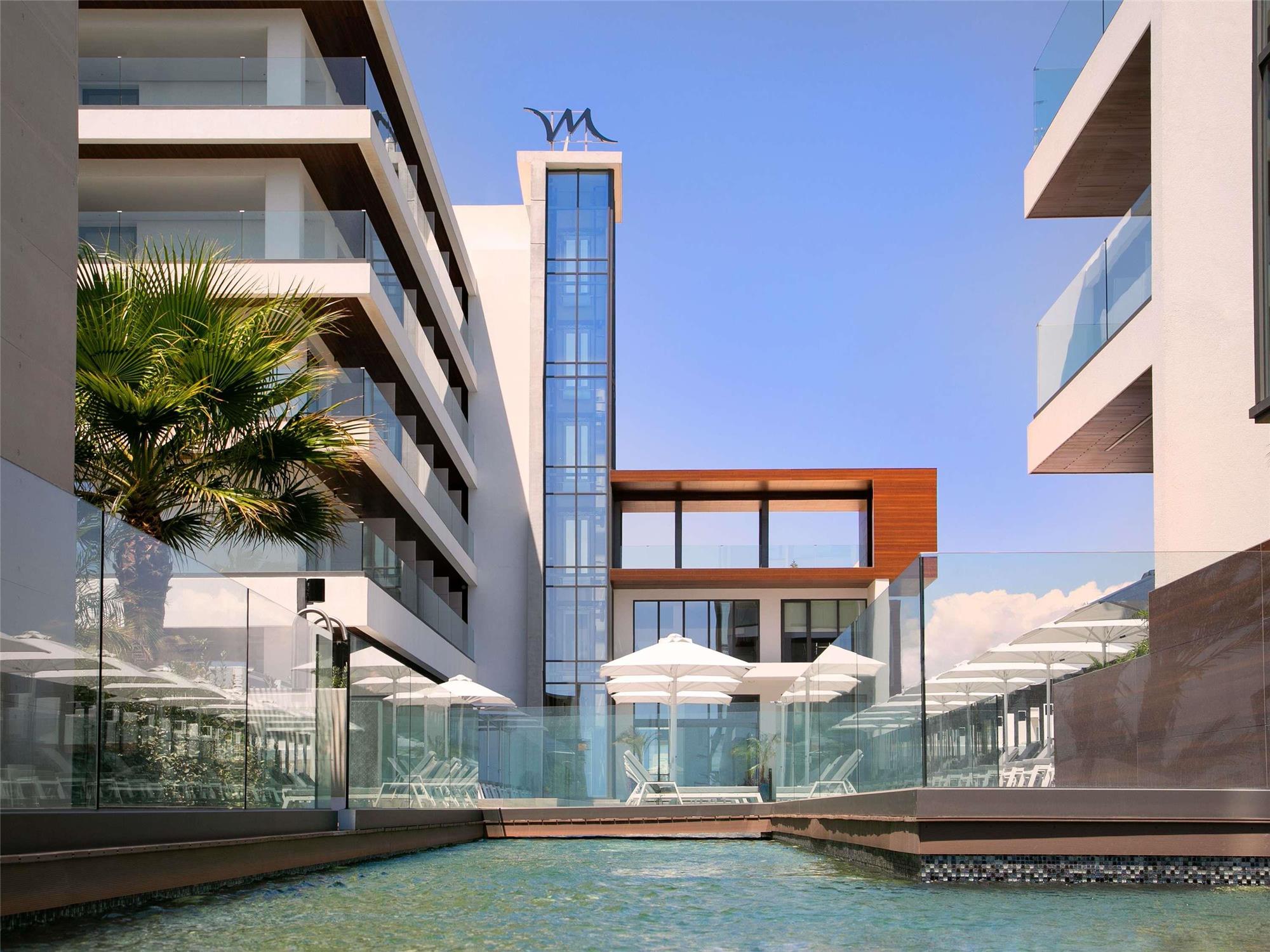 Mercure Larnaca Beach Resort 2