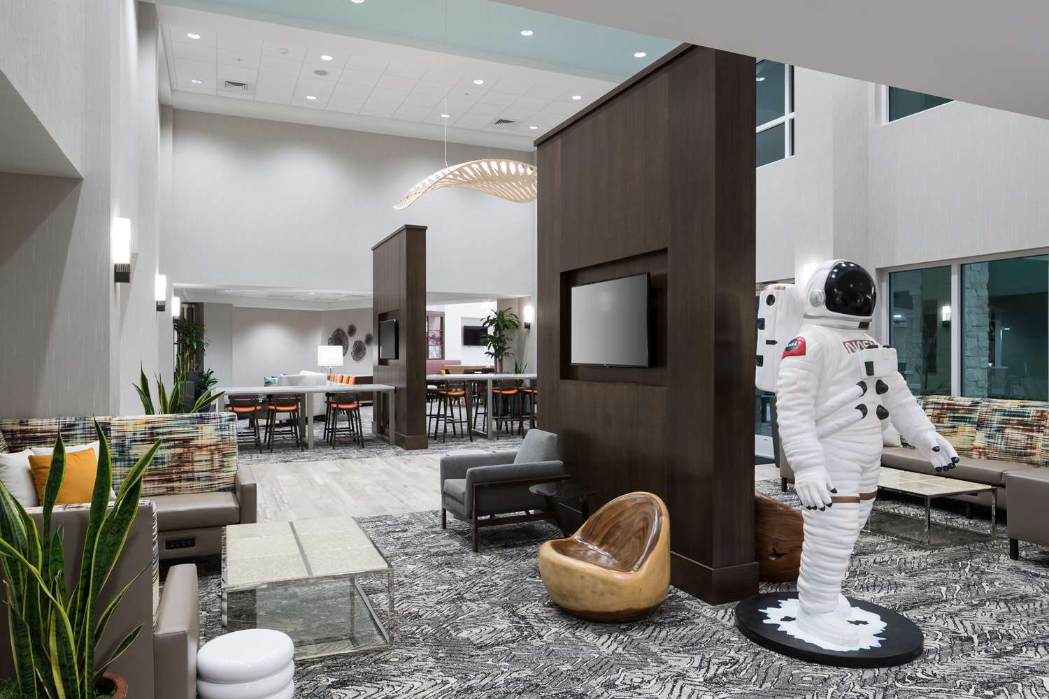 Hampton Inn & Suites Cape Canaveral Cruise Port, Fl 1