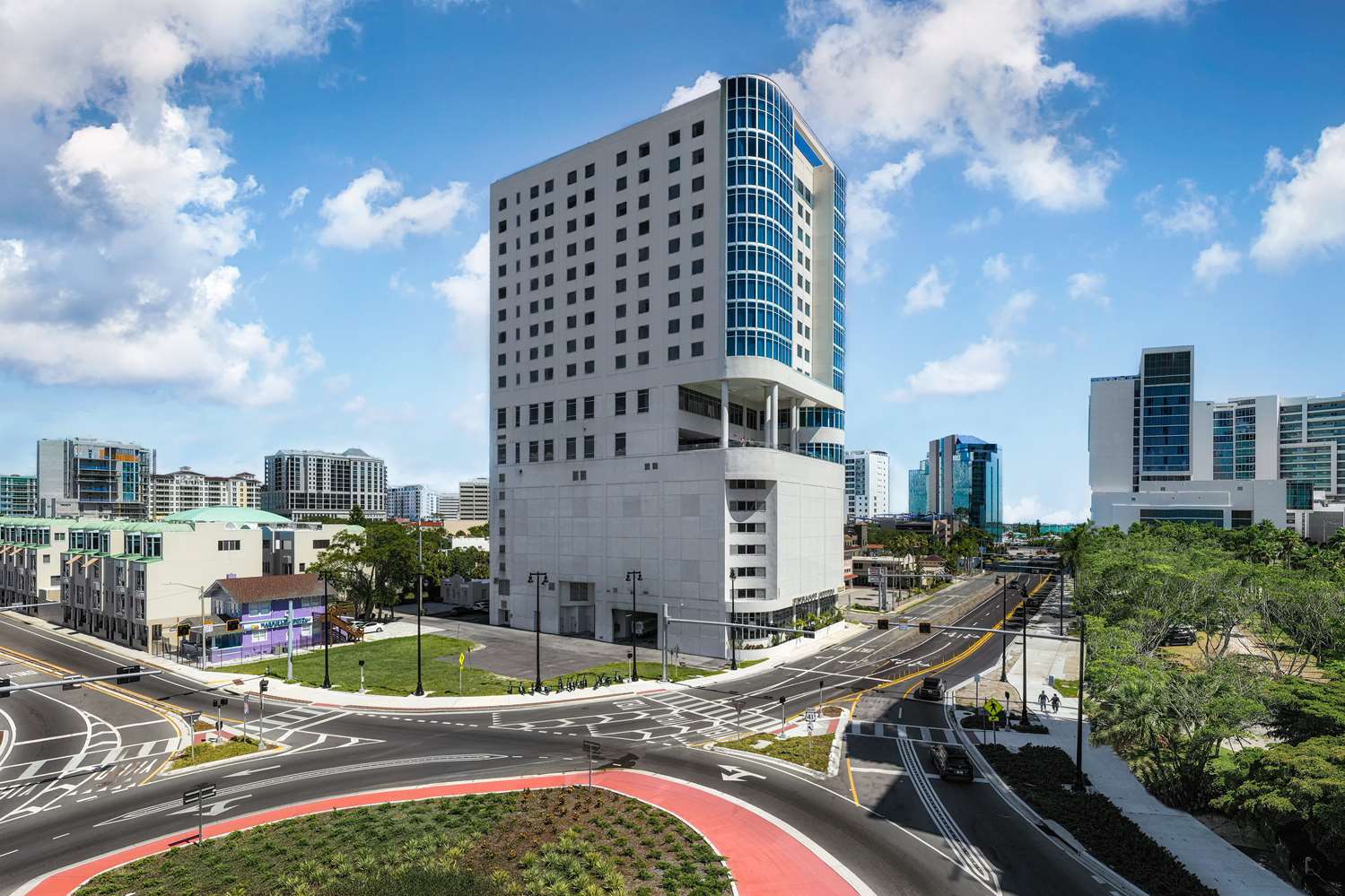 Embassy Suites By Hilton Sarasota 2