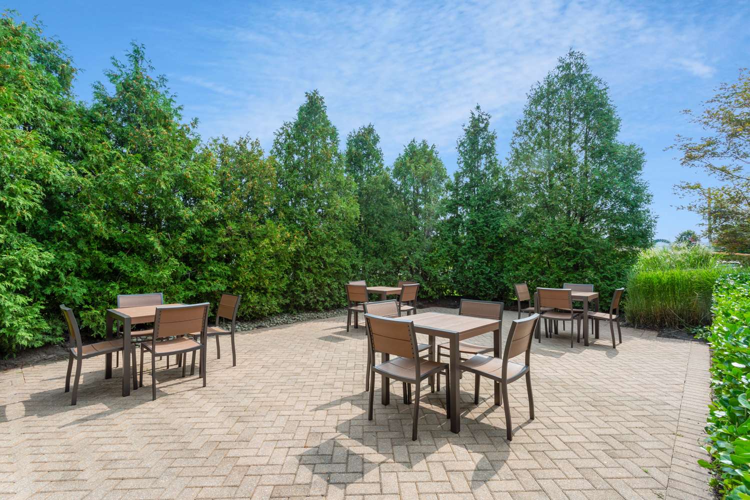 Hilton Garden Inn Islip/MacArthur Airport 2