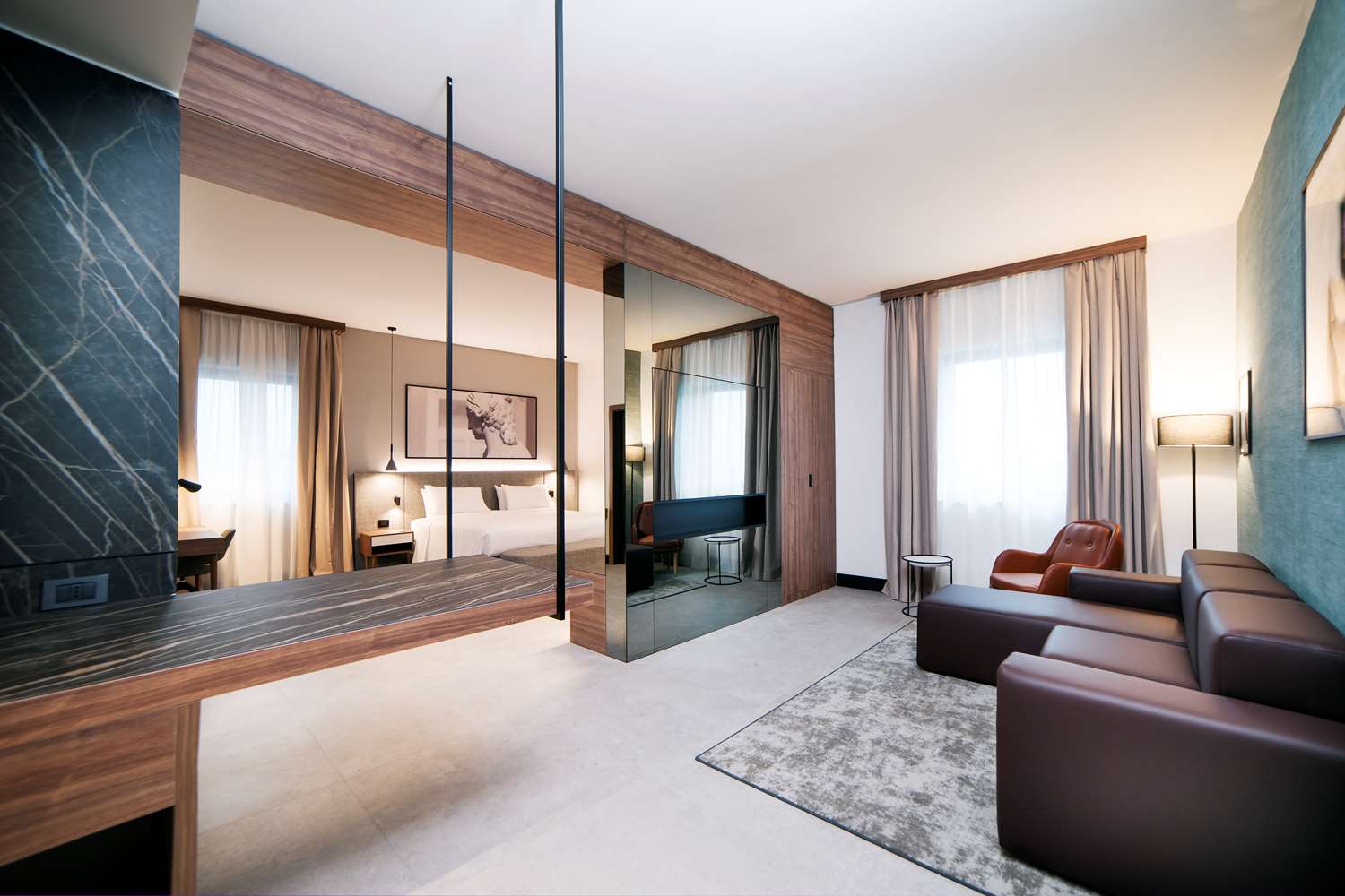 Radisson Hotel Nola Naples 1