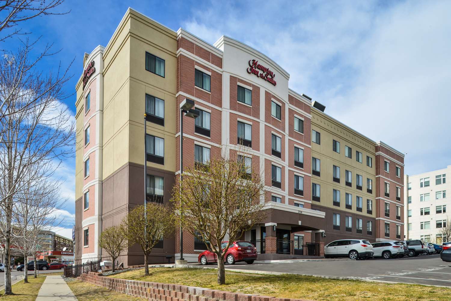 Hampton Inn & Suites Denver-Speer Boulevard 2