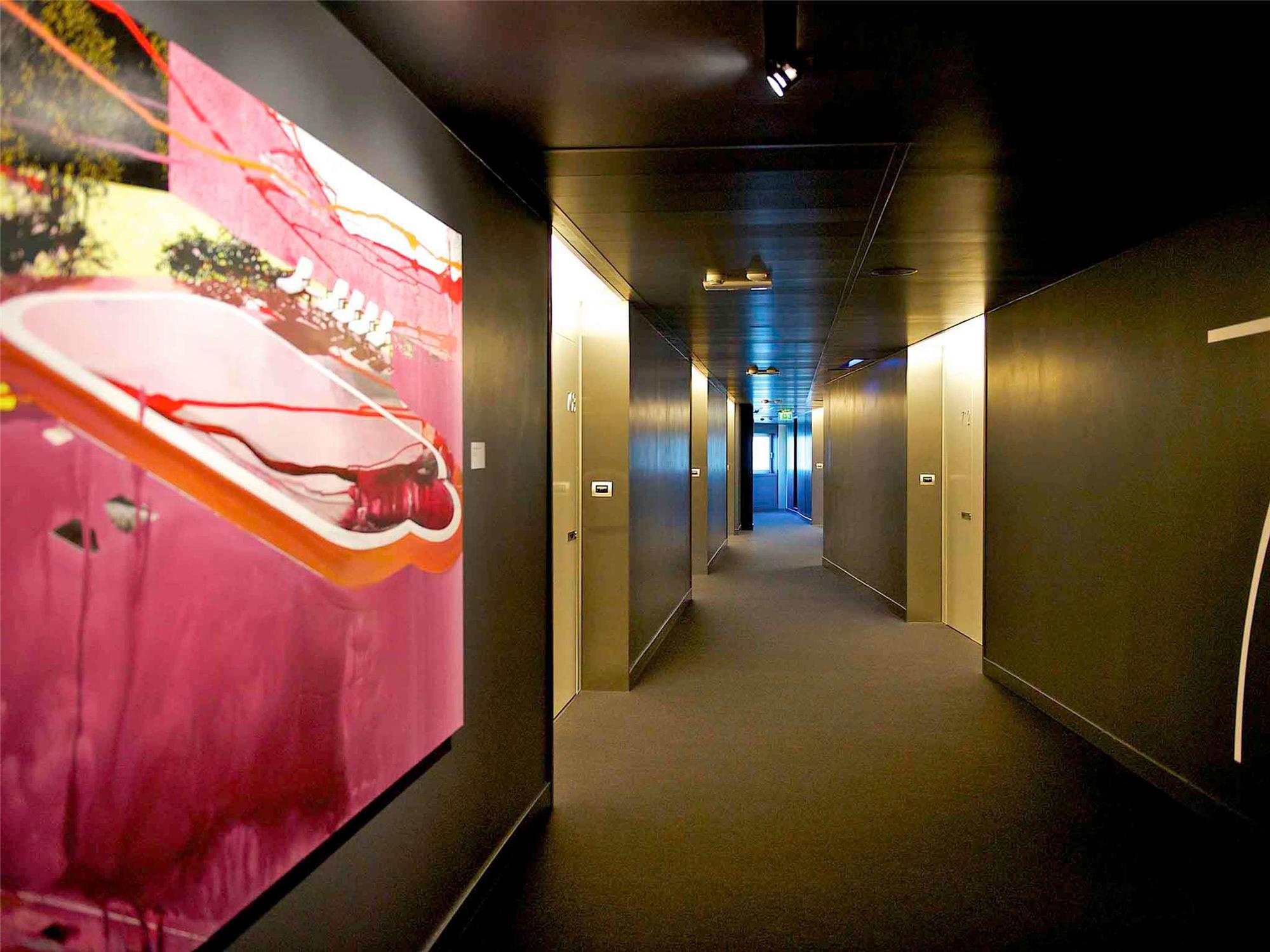 Mercure Nerocubo Rovereto 2