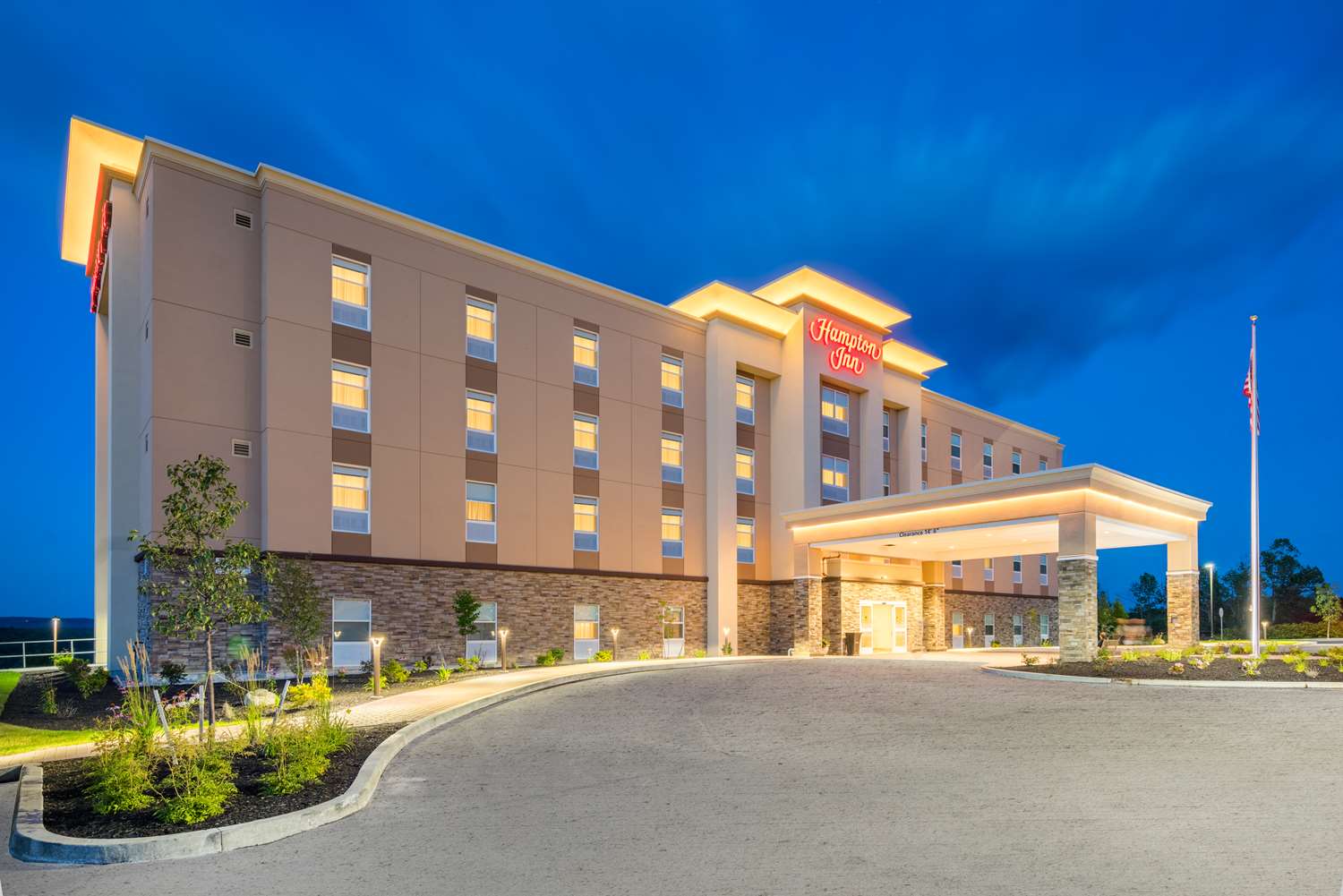 Hampton Inn by Hilton Oxford, ME 1