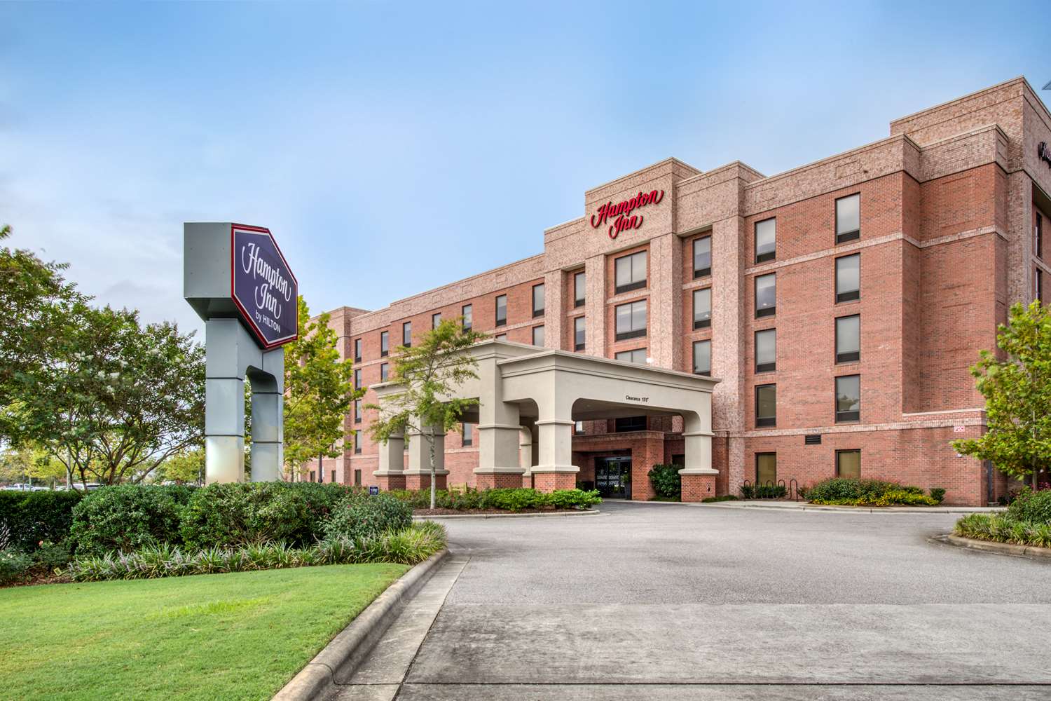 Hampton Inn Wilmington-University Area/Smith Creek Station 2