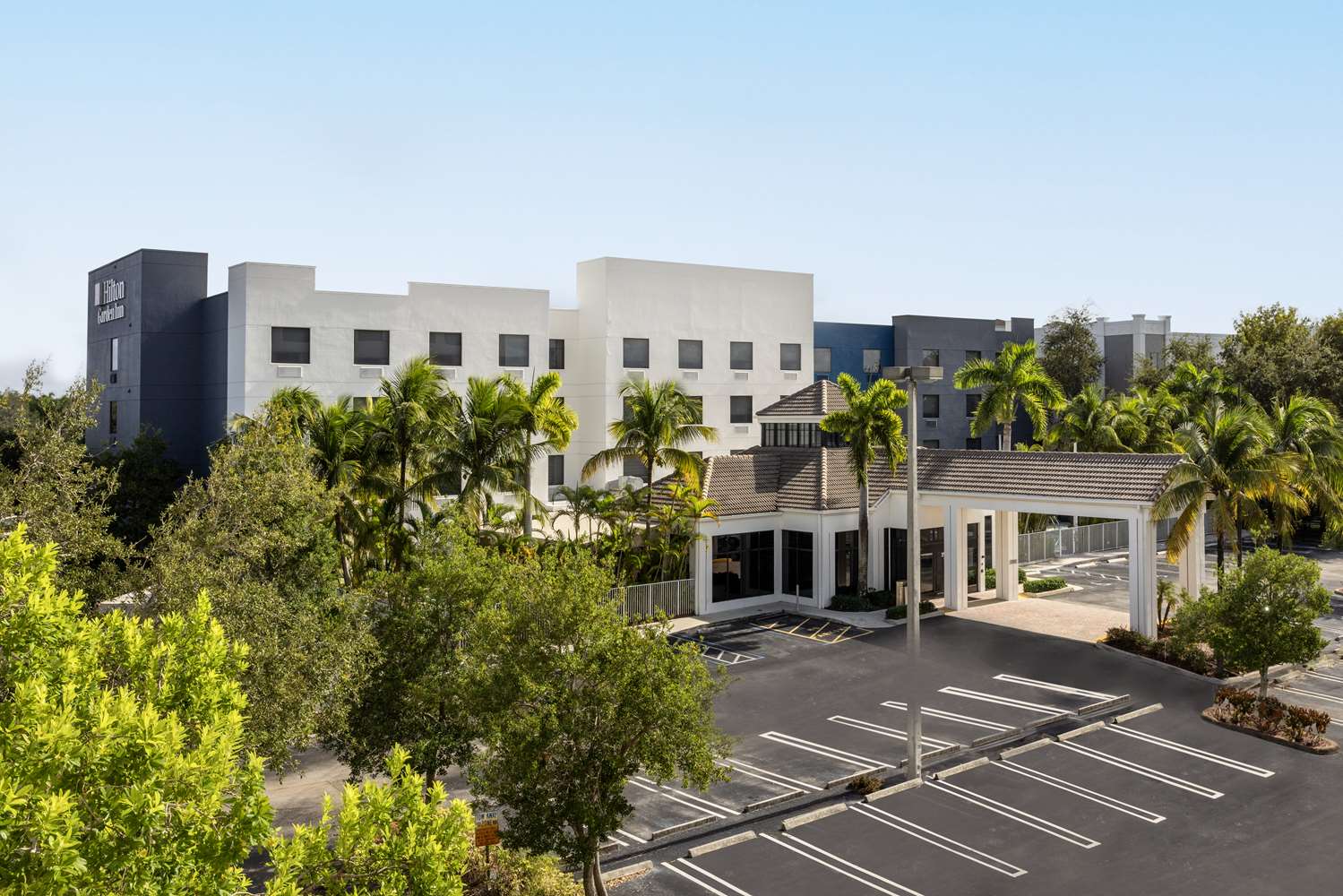 Hilton Garden Inn West Palm Beach Airport 2