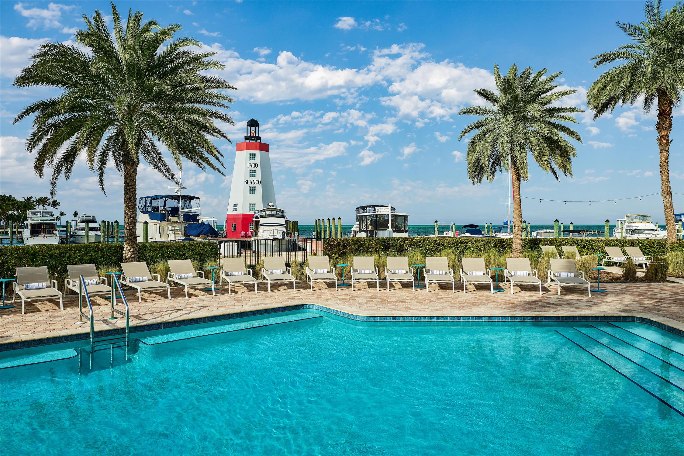 Faro Blanco Resort Marathon Florida Keys, Curio by Hilton 1