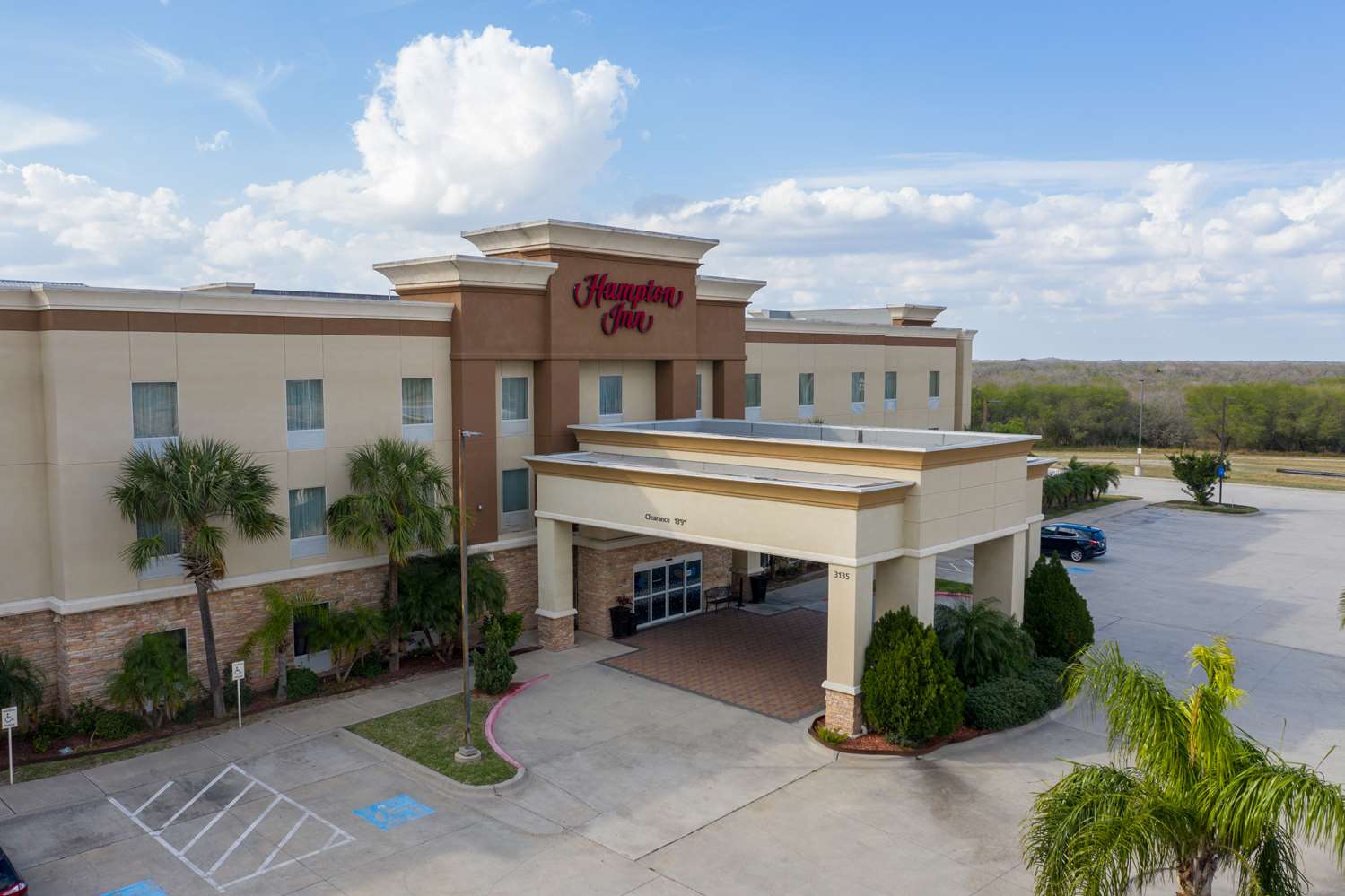 Hampton Inn Alice 1