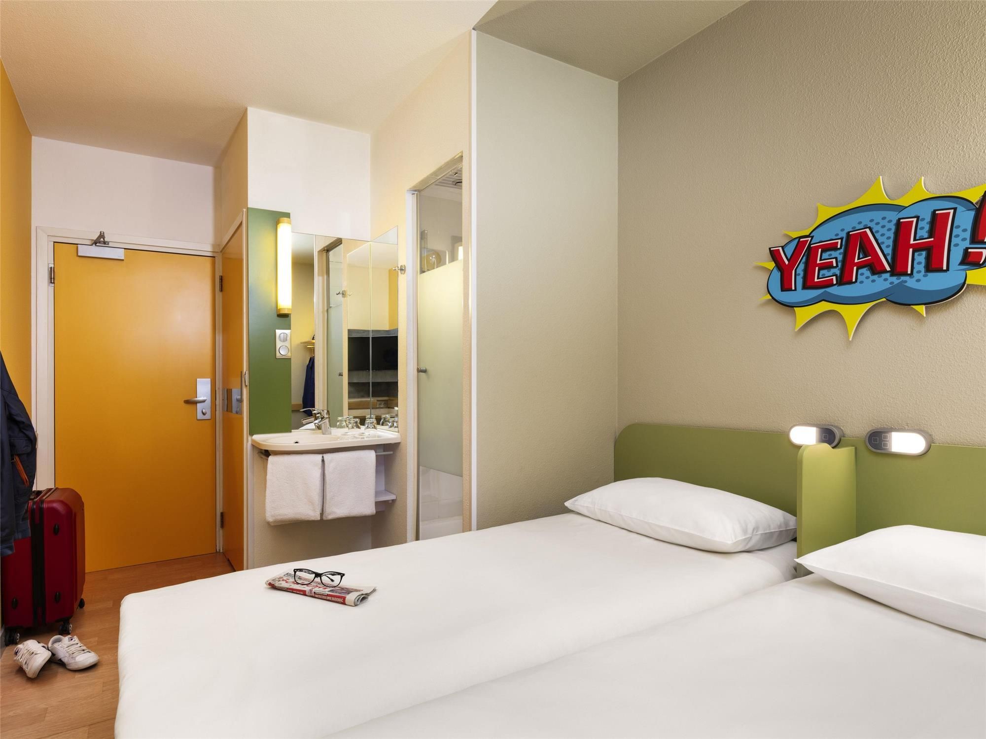 Standard Twin Room