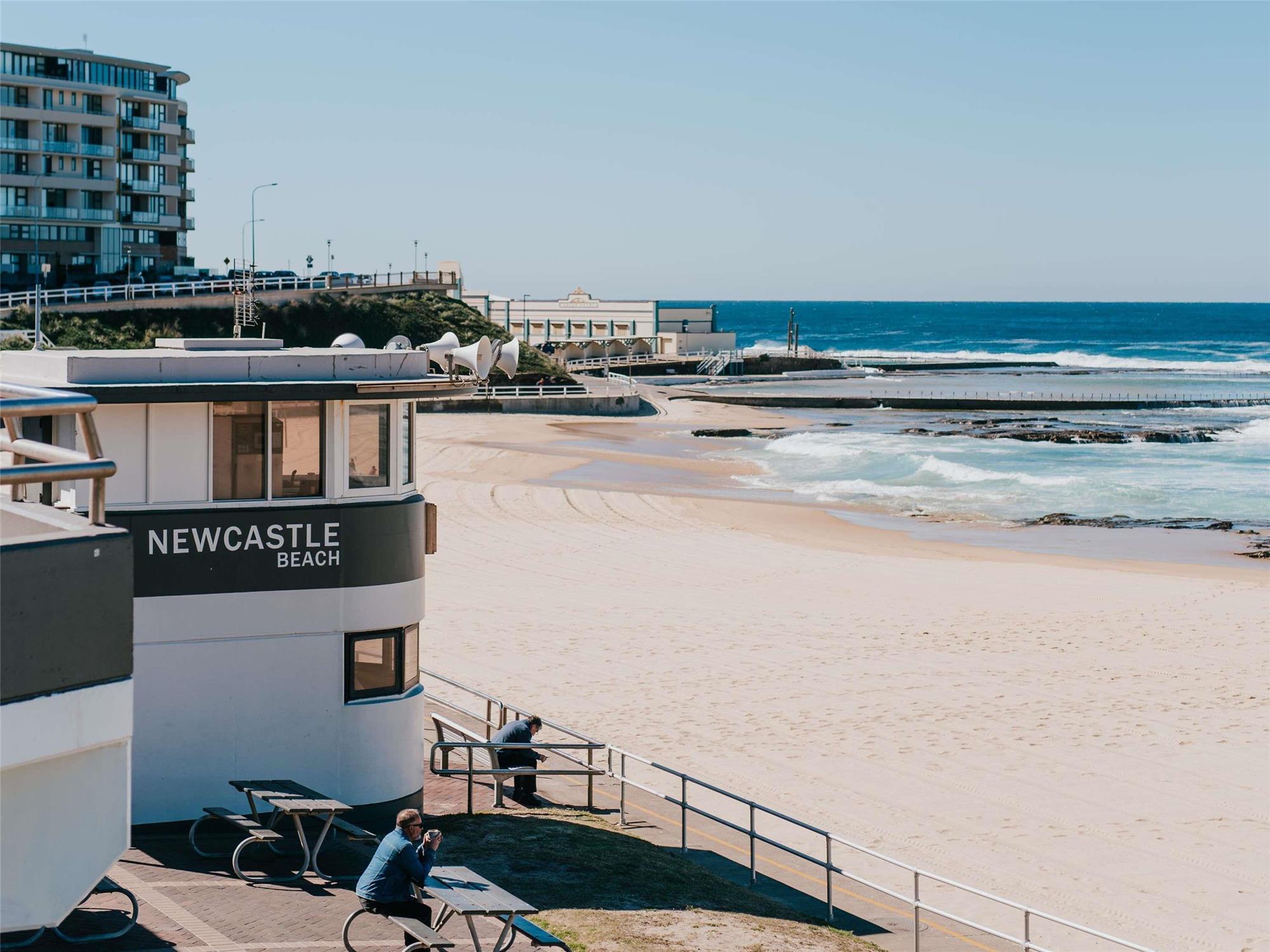 Novotel Newcastle Beach 2