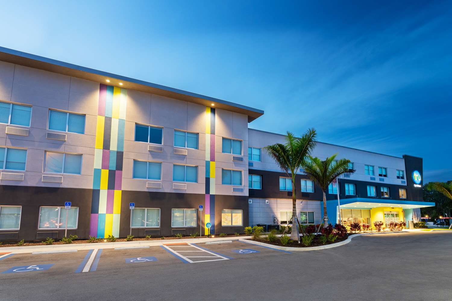 Tru By Hilton Bradenton I-75, FL 1