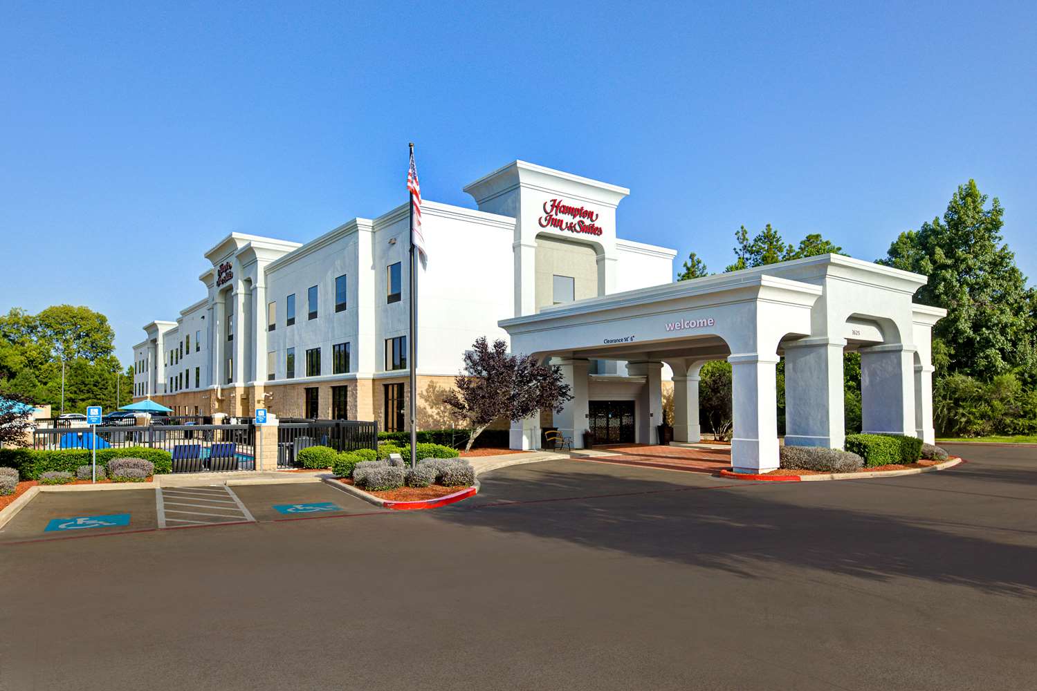 Hampton Inn & Suites Nacogdoches 1