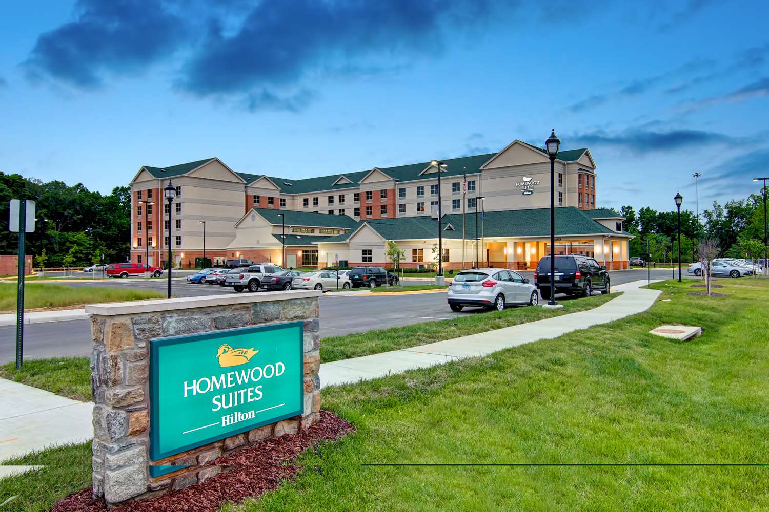 Homewood Suites by Hilton Woodbridge 1