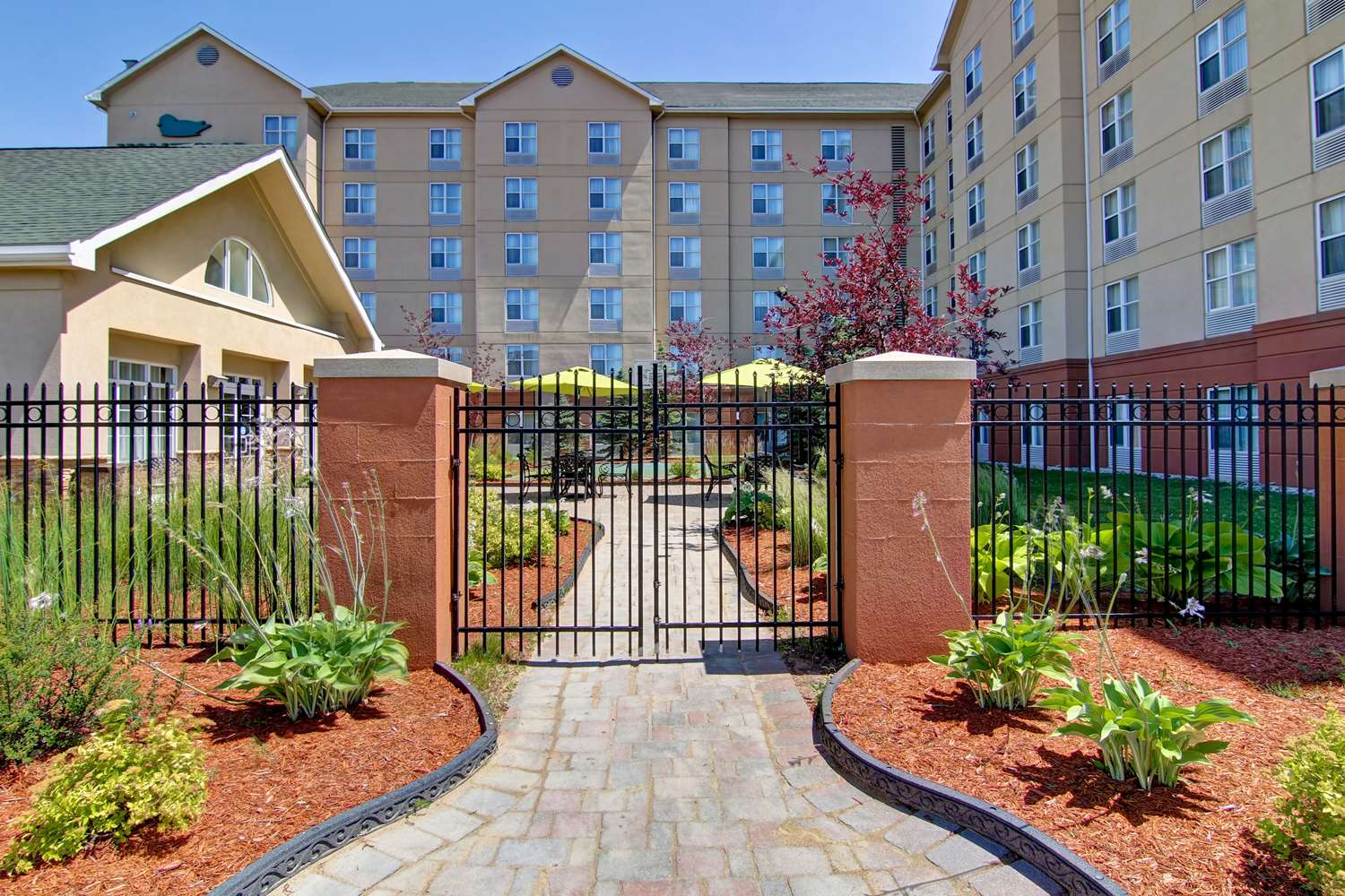 Homewood Suites by Hilton Toronto-Mississauga 2