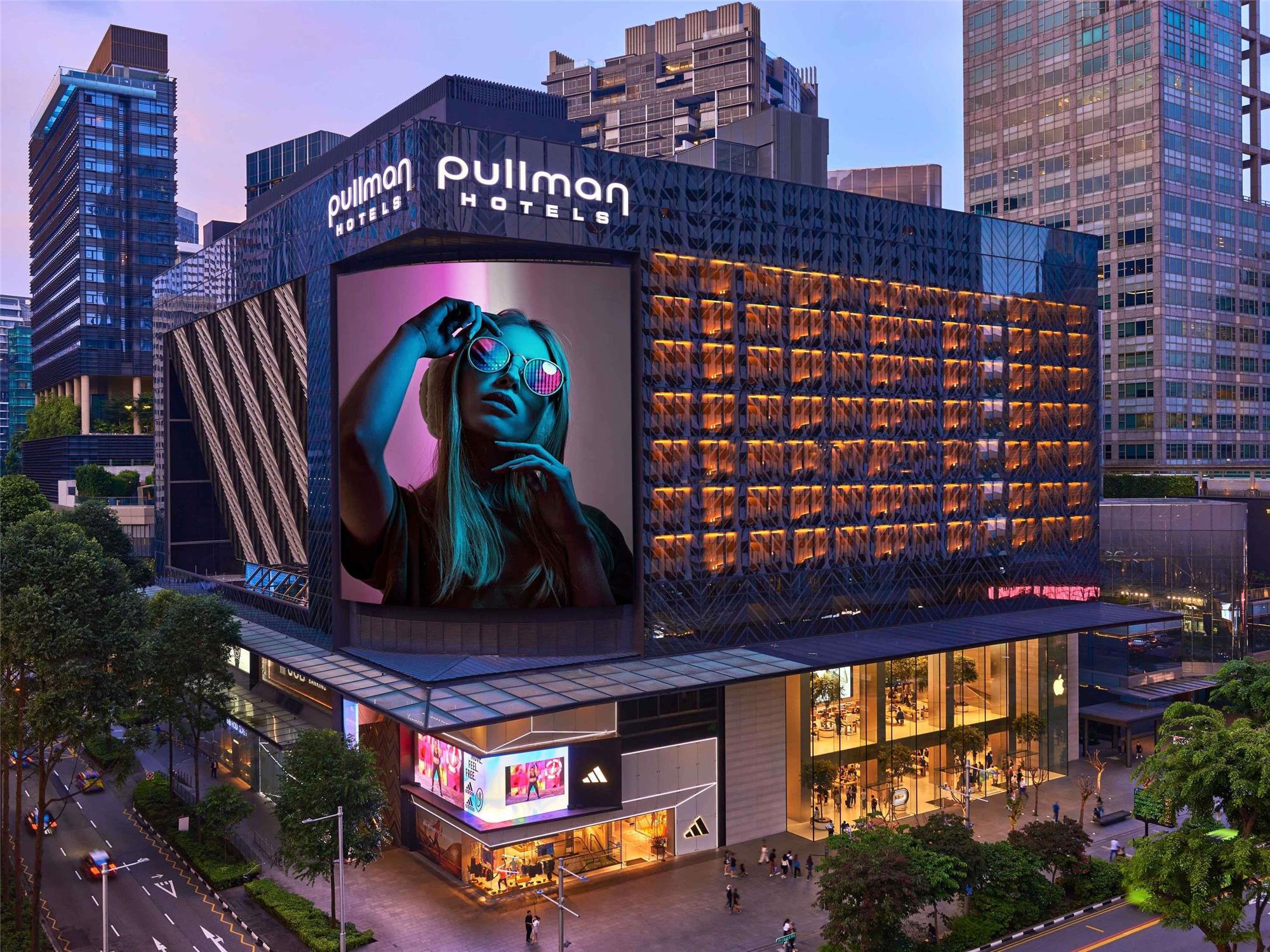 Pullman Singapore Orchard 1