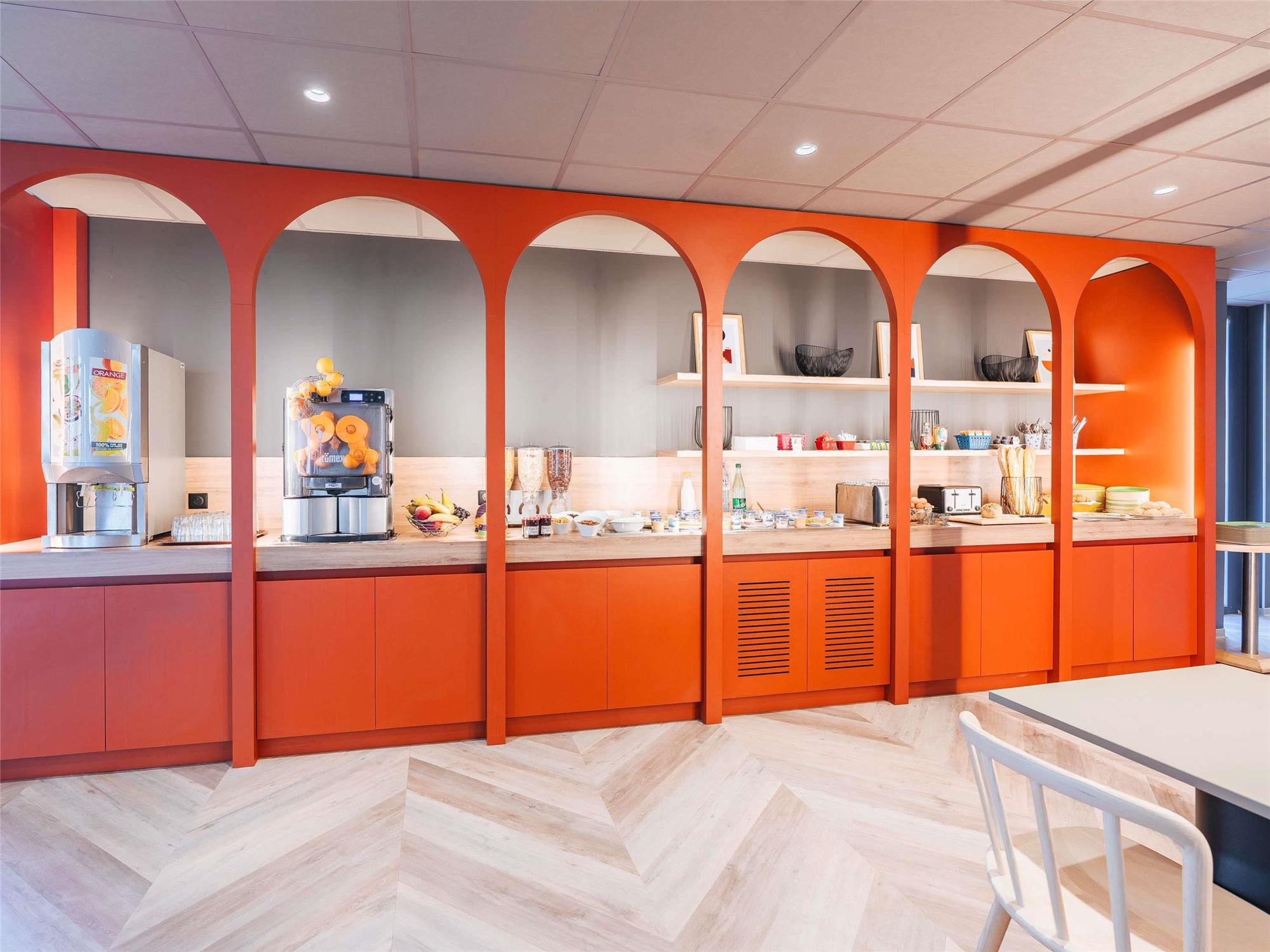ibis Styles Le Mans Gare Sud 2