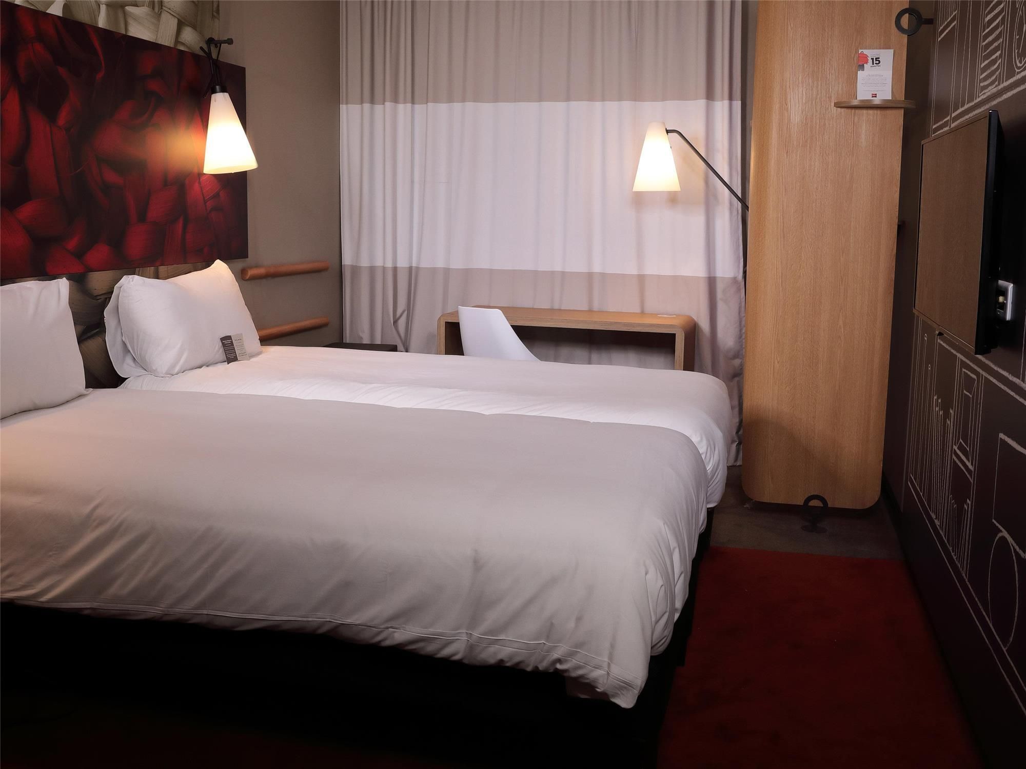 Sweet Room by ibis with twin beds