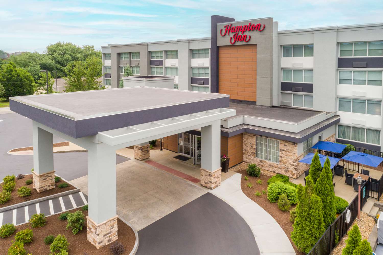 Hampton Inn Manchester Downtown 2