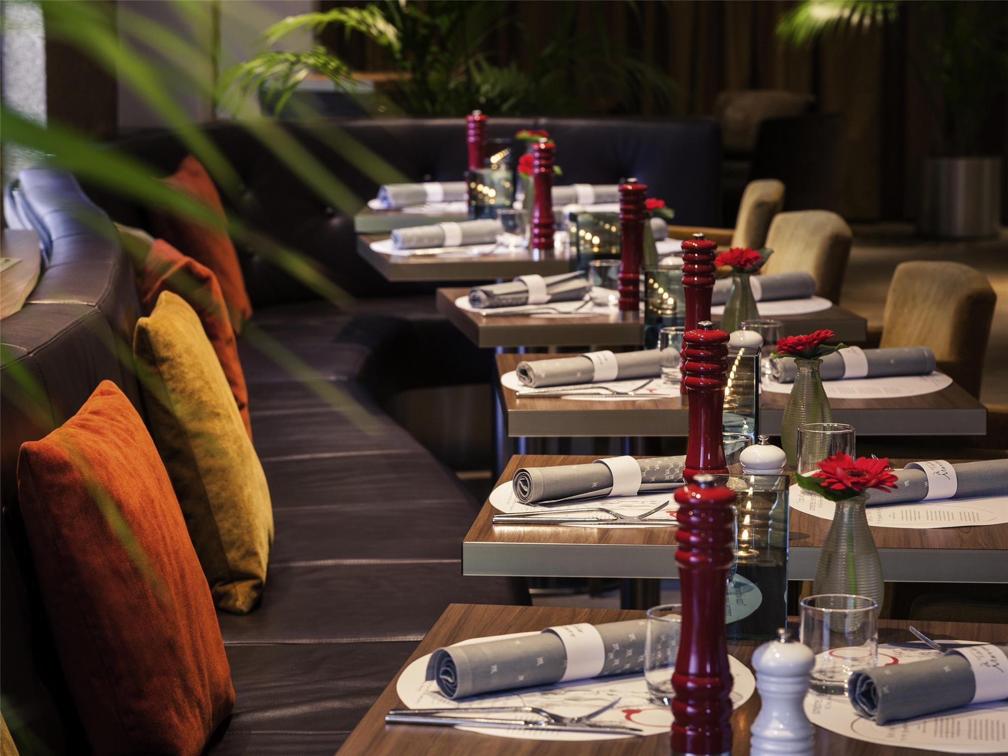Mercure Hotel Groningen Martiniplaza 2