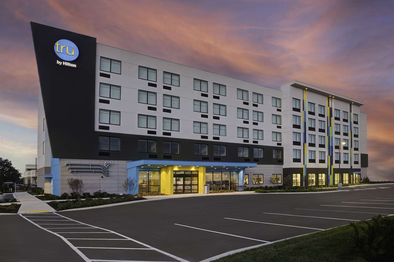 Tru By Hilton Toronto Airport West 2