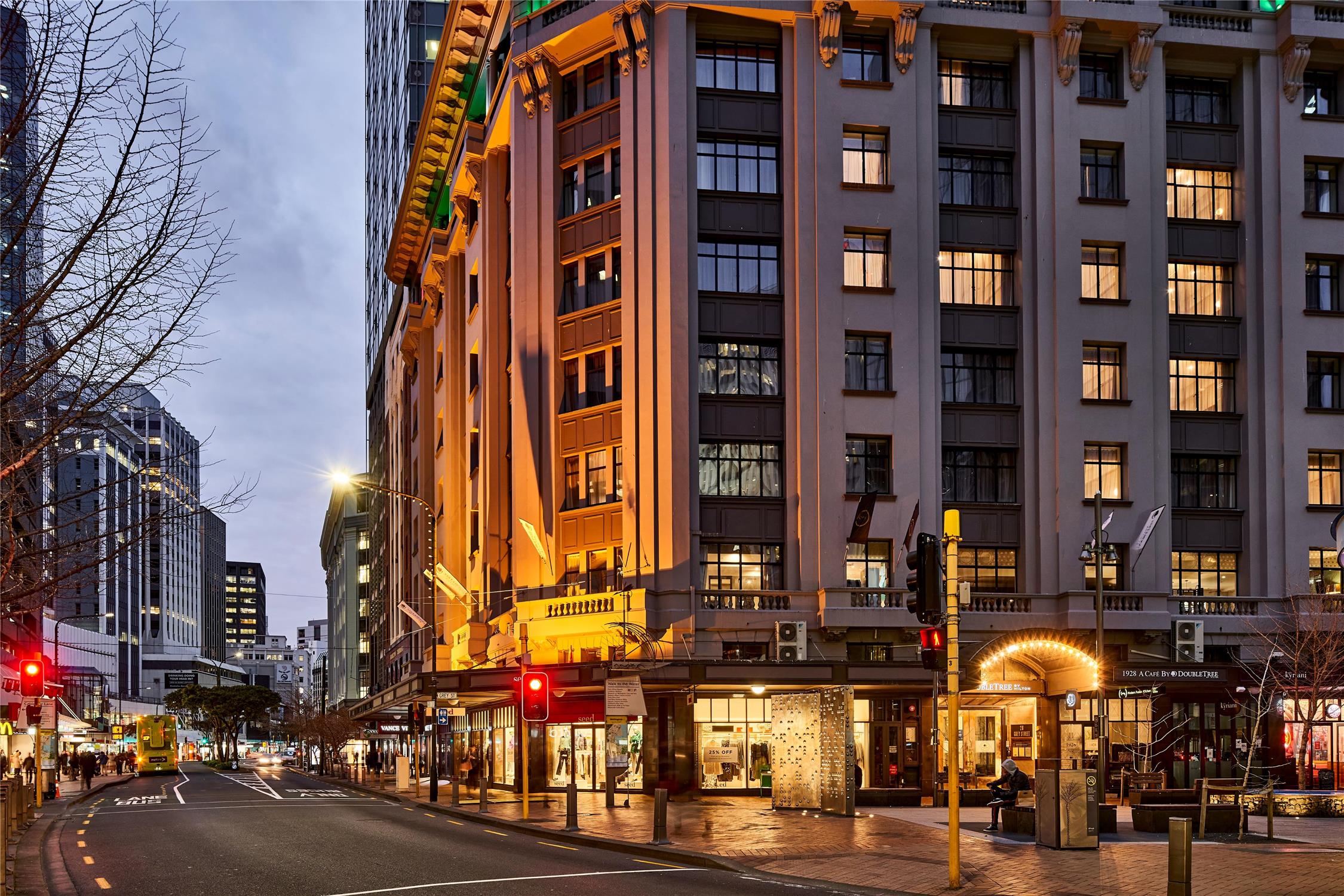 DoubleTree by Hilton Wellington 2