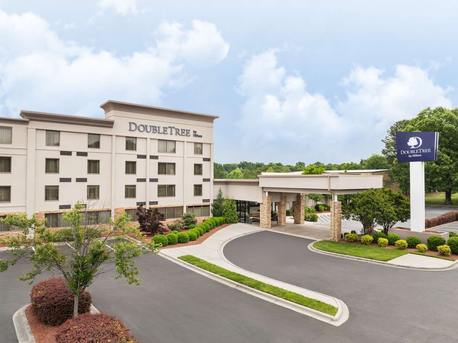 DoubleTree by Hilton Greensboro Airport 1