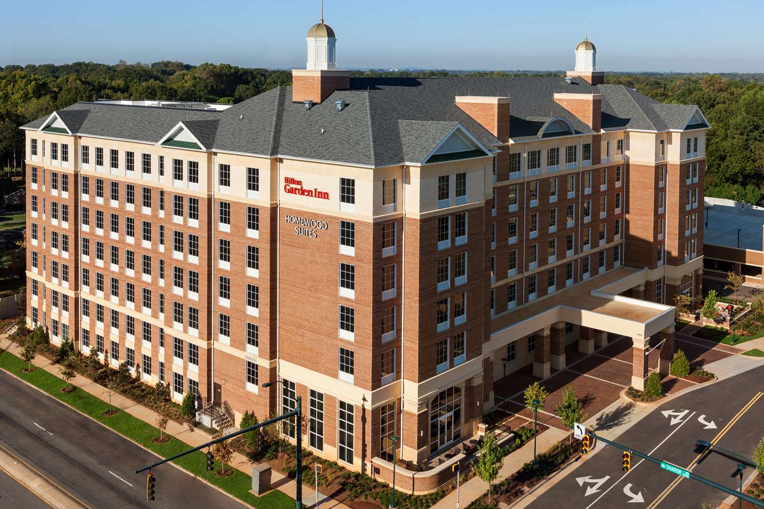 Hilton Garden Inn Charlotte SouthPark 1