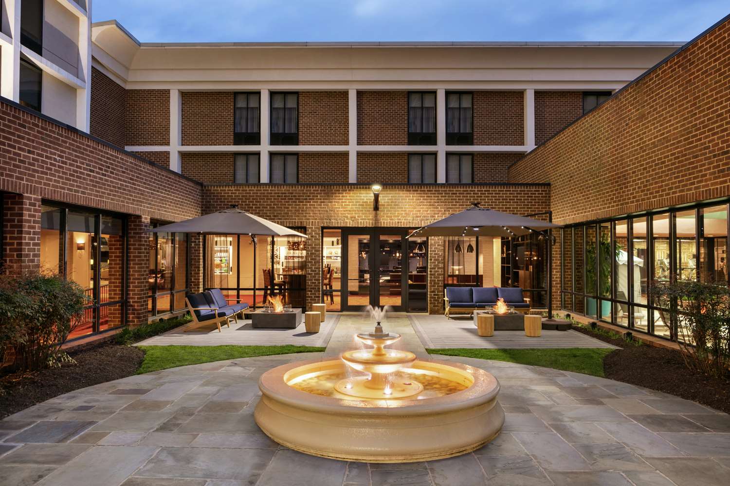 DoubleTree by Hilton McLean Tysons 2