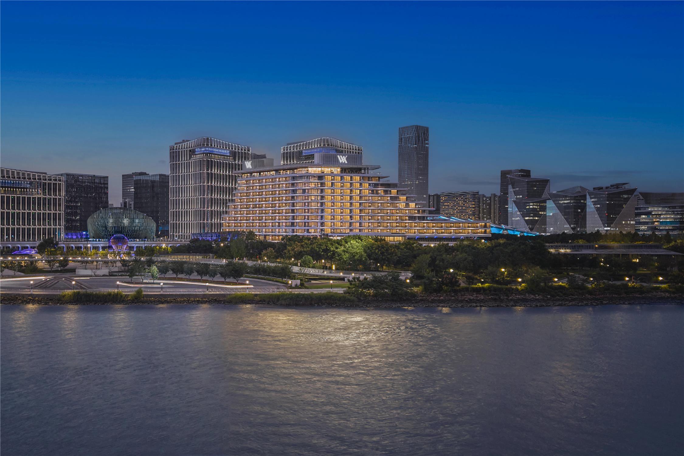 Waldorf Astoria Shanghai Qiantan 1
