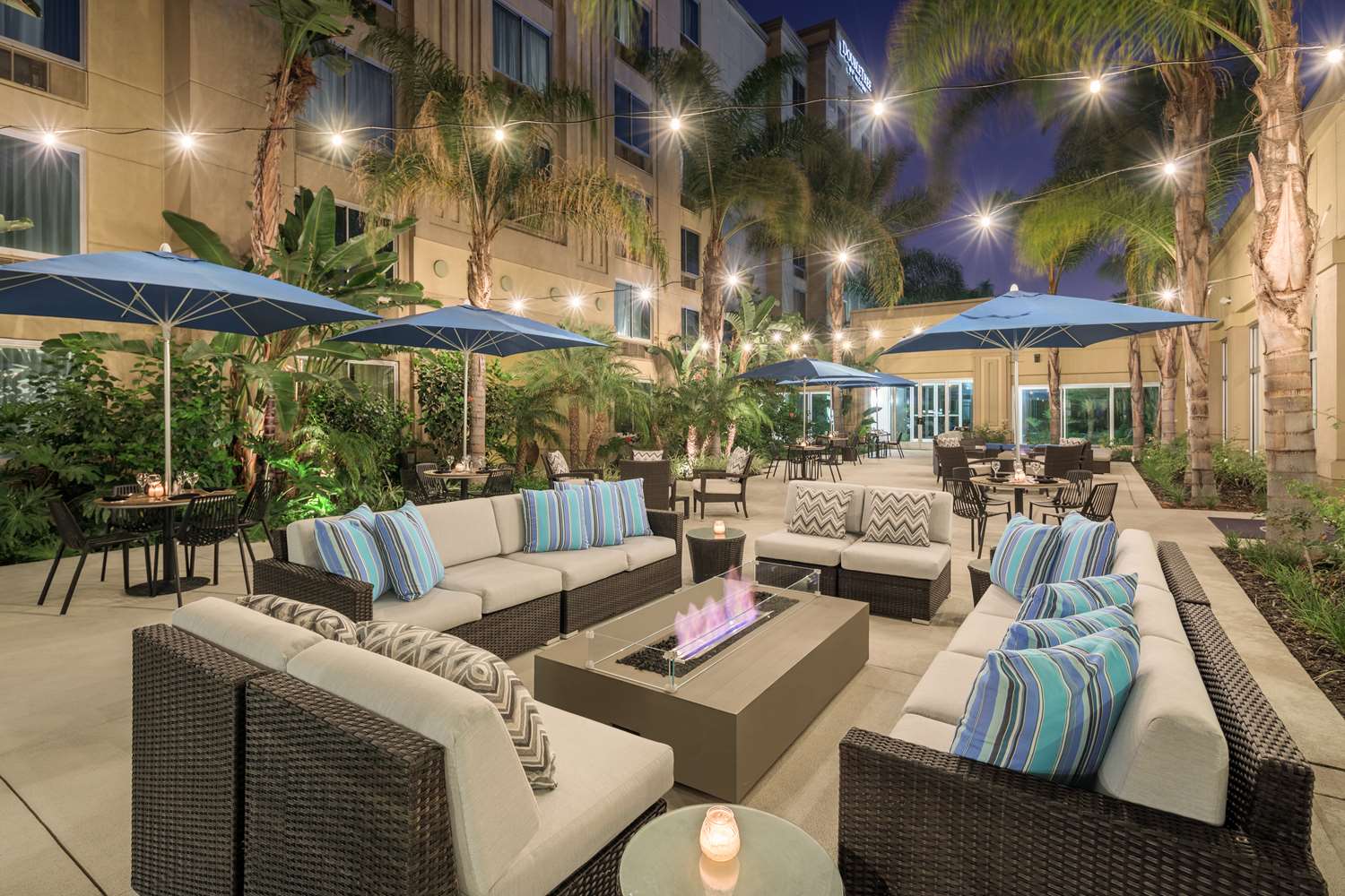 DoubleTree by Hilton Los Angeles - Commerce 1