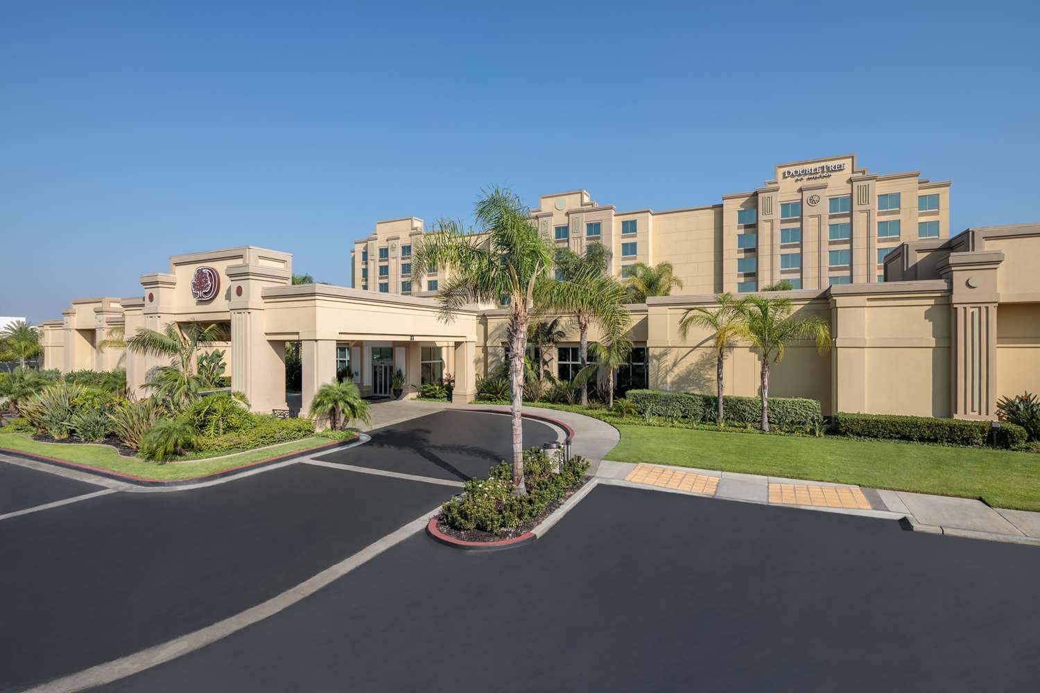 DoubleTree by Hilton Los Angeles - Commerce 2