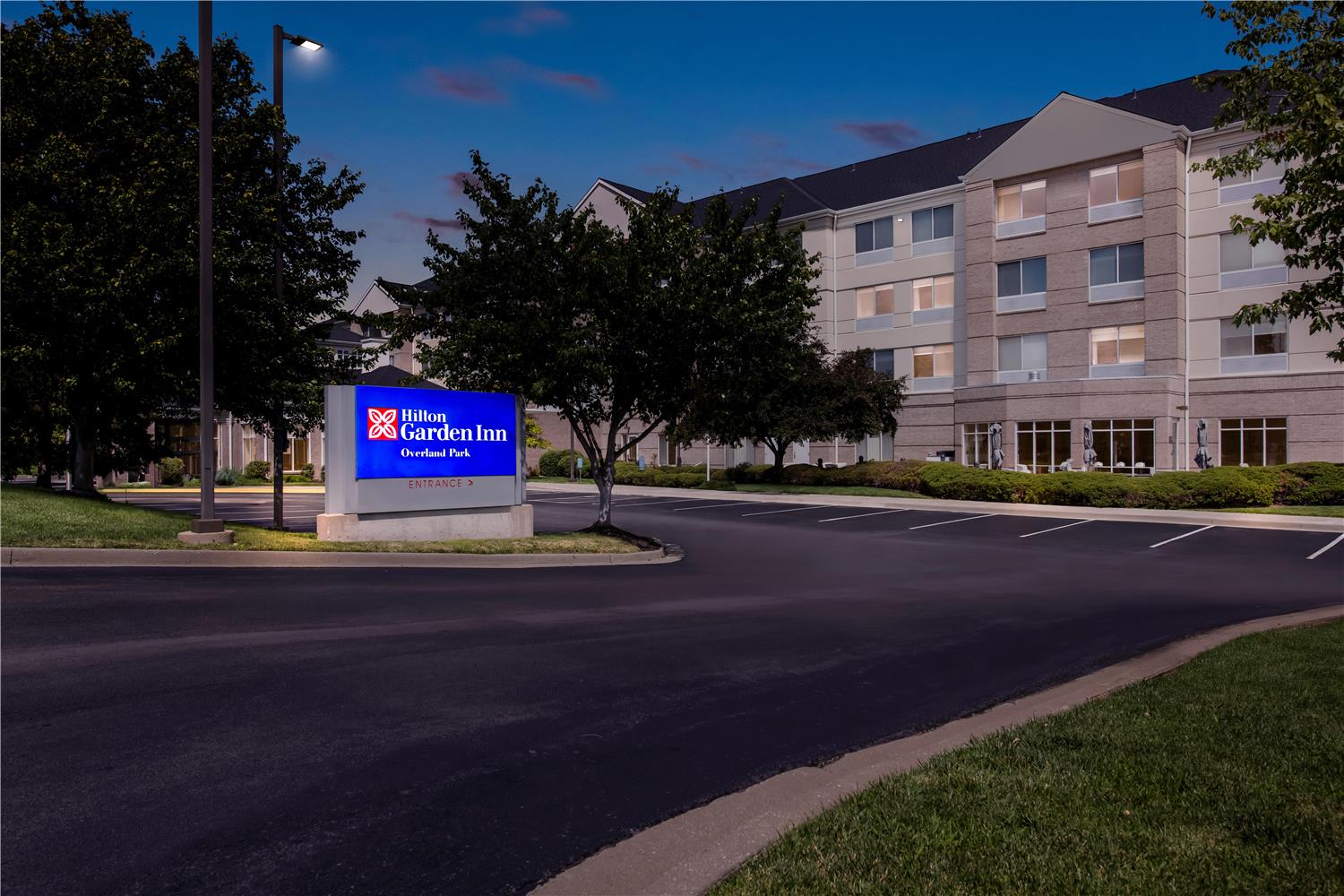 Hilton Garden Inn Overland Park 2