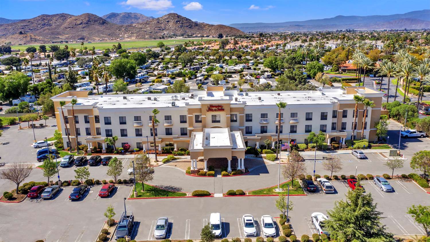 Hampton Inn & Suites Hemet 2