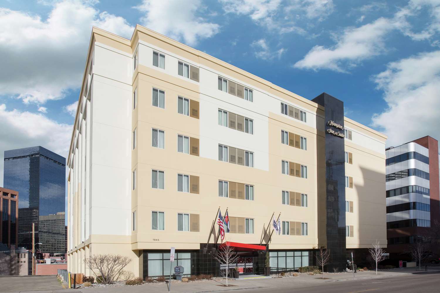 Hampton Inn & Suites Denver-Downtown 2