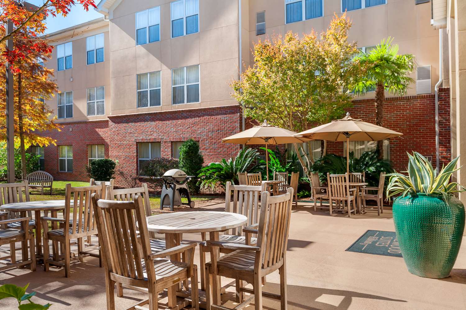 Homewood Suites by Hilton Baton Rouge 2