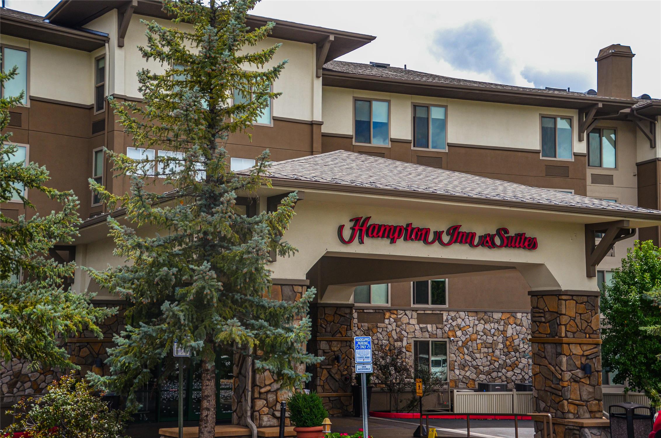 Hampton Inn & Suites Flagstaff - West 2