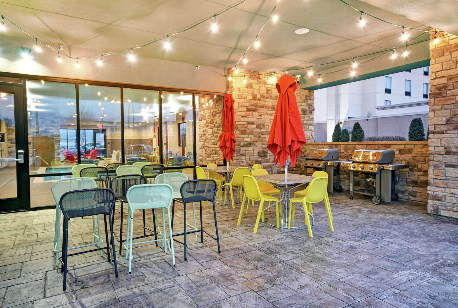 Home2 Suites By Hilton Beloit 2